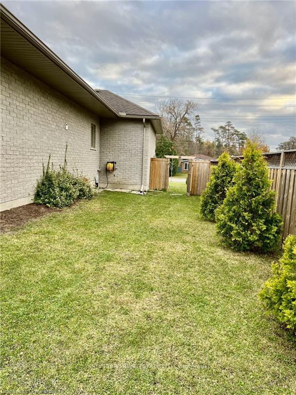 Photo 10 of 159 Victoria Street N, Norfolk, Simcoe — HOMEH