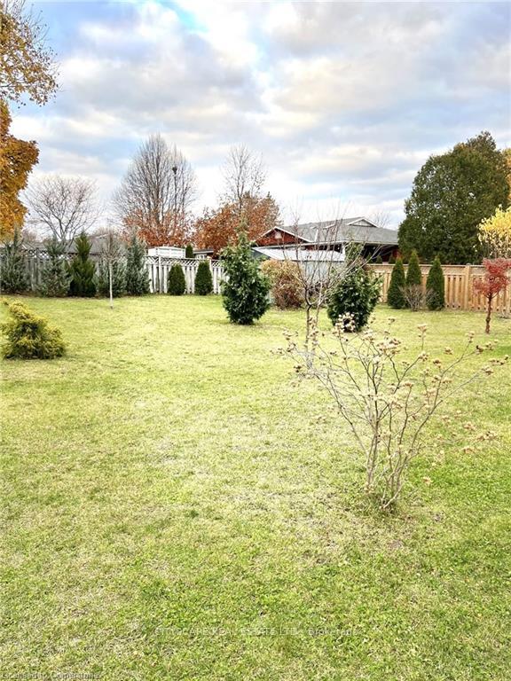 Photo 14 of 159 Victoria Street N, Norfolk, Simcoe — HOMEH