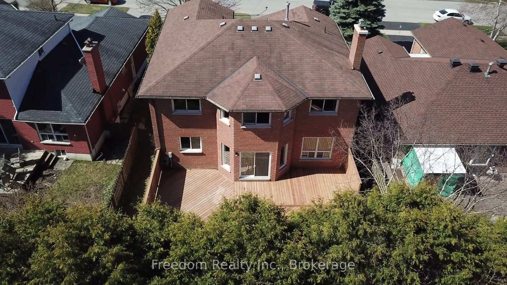Photo 3 of 94 Lewis Drive, Orillia — HOMEH