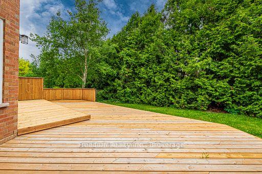 Photo 5 of 94 Lewis Drive, Orillia — HOMEH