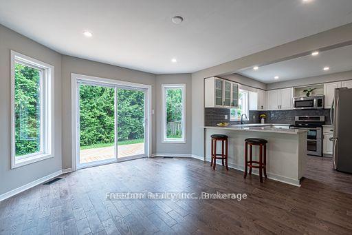 Photo 10 of 94 Lewis Drive, Orillia — HOMEH