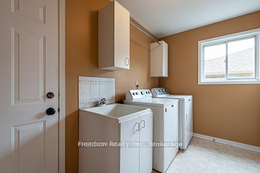 Photo 18 of 94 Lewis Drive, Orillia — HOMEH