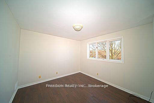 Photo 25 of 94 Lewis Drive, Orillia — HOMEH