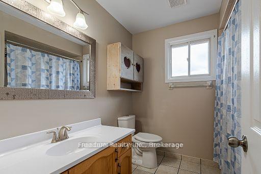 Photo 27 of 94 Lewis Drive, Orillia — HOMEH