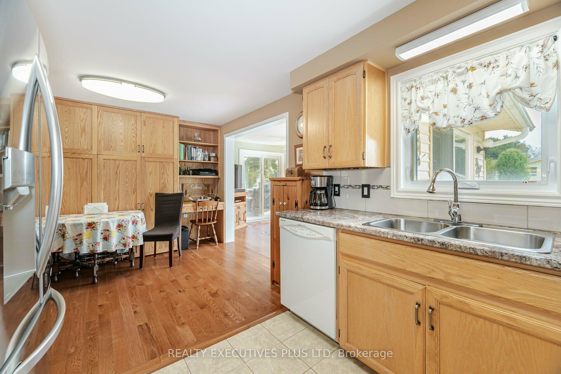 Photo 18 of 7 Hickory Court, New Tecumseth, Rural New Tecumseth — HOMEH