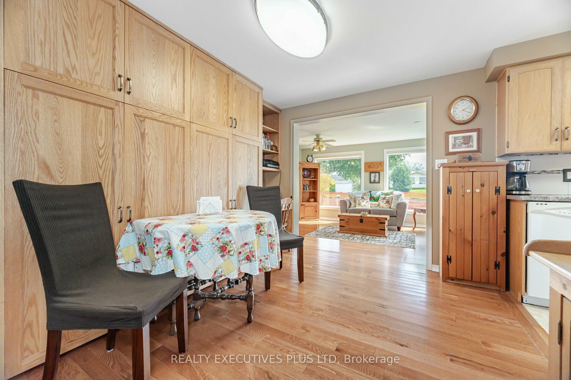 Photo 19 of 7 Hickory Court, New Tecumseth, Rural New Tecumseth — HOMEH