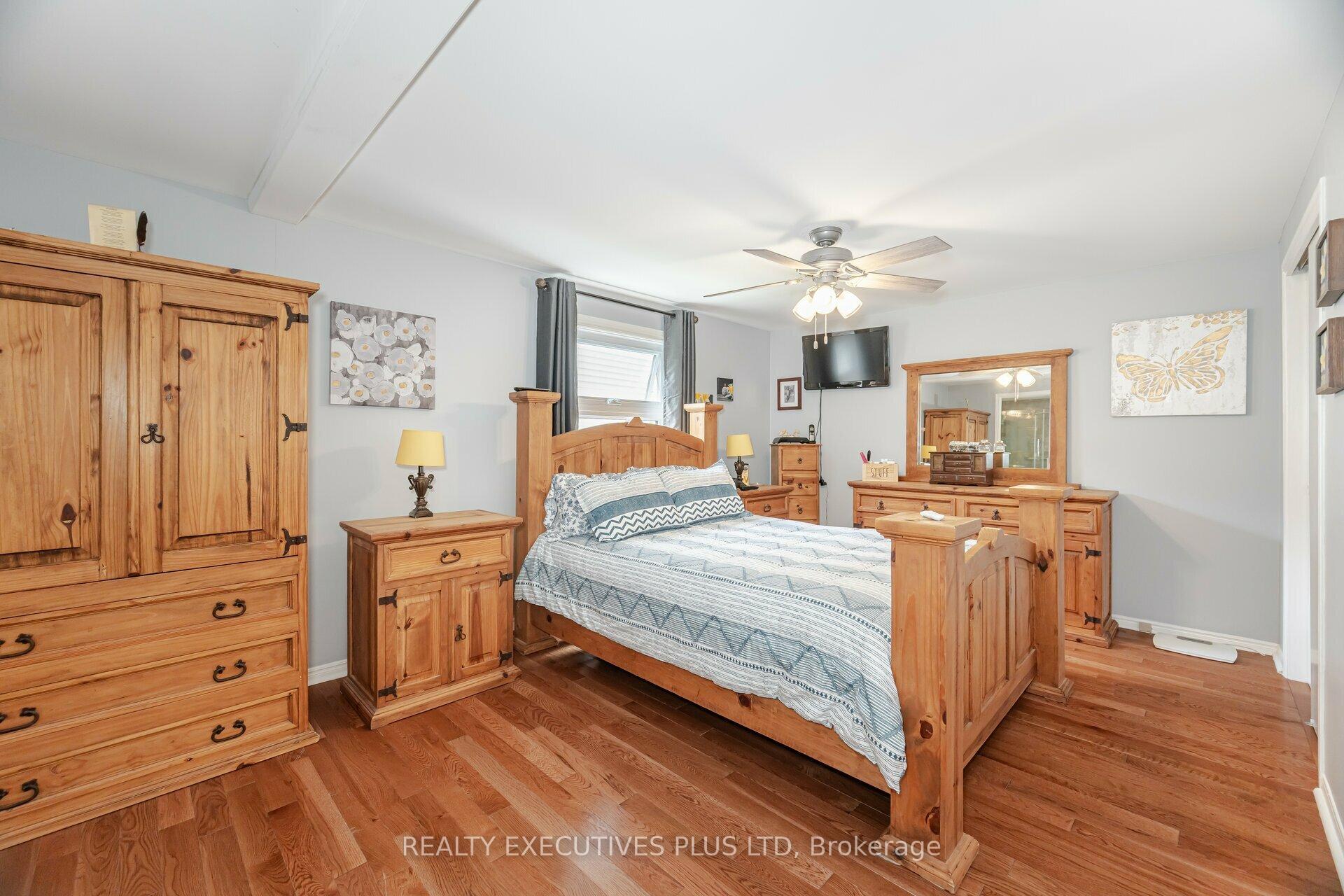 Photo 23 of 7 Hickory Court, New Tecumseth, Rural New Tecumseth — HOMEH