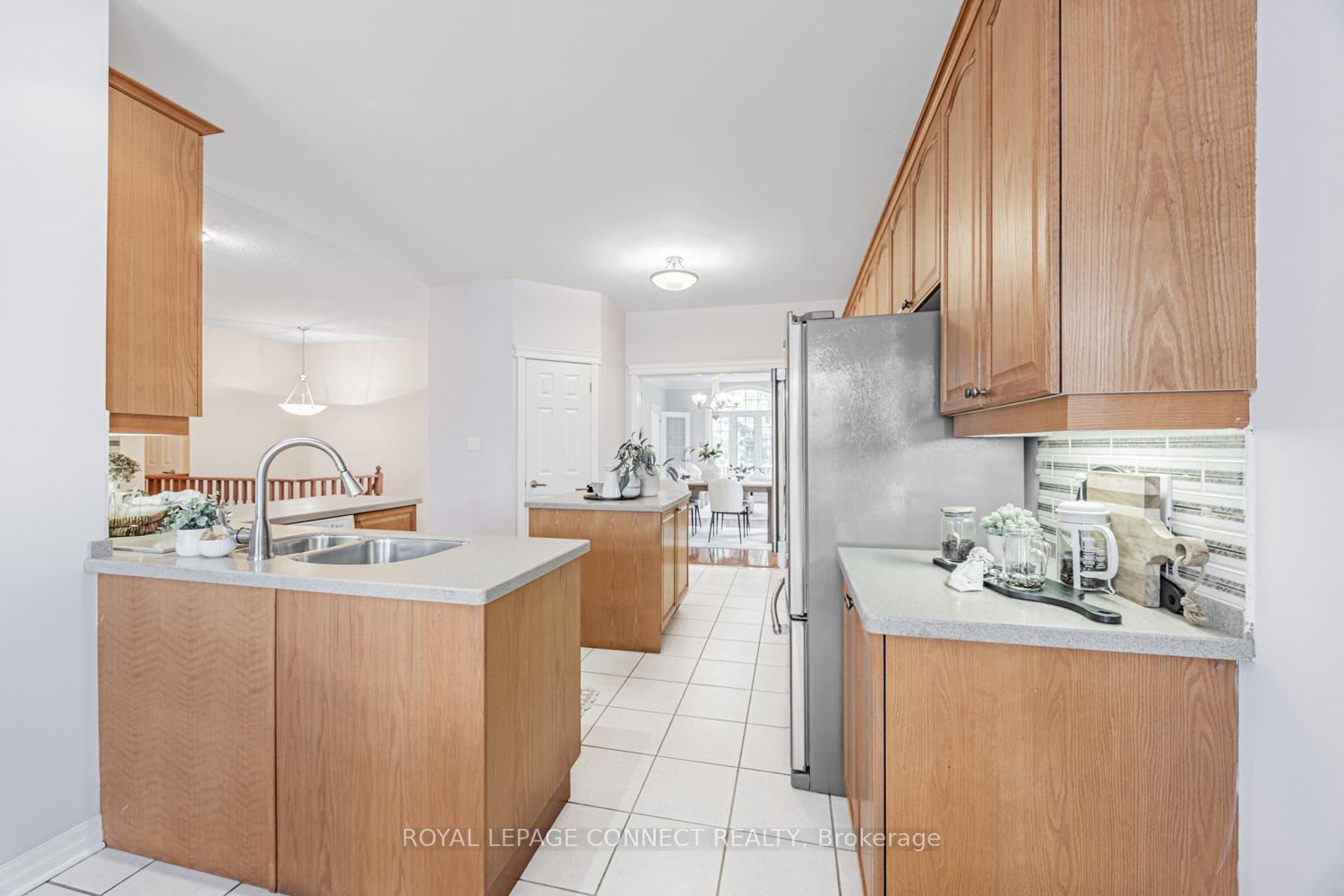 Photo 13 of 760 Eagle Ridge Drive, Oshawa, Taunton — HOMEH