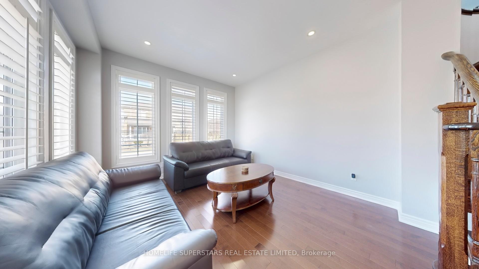 Photo 2 of 1106 Little Crescent, Milton, Clarke — HOMEH