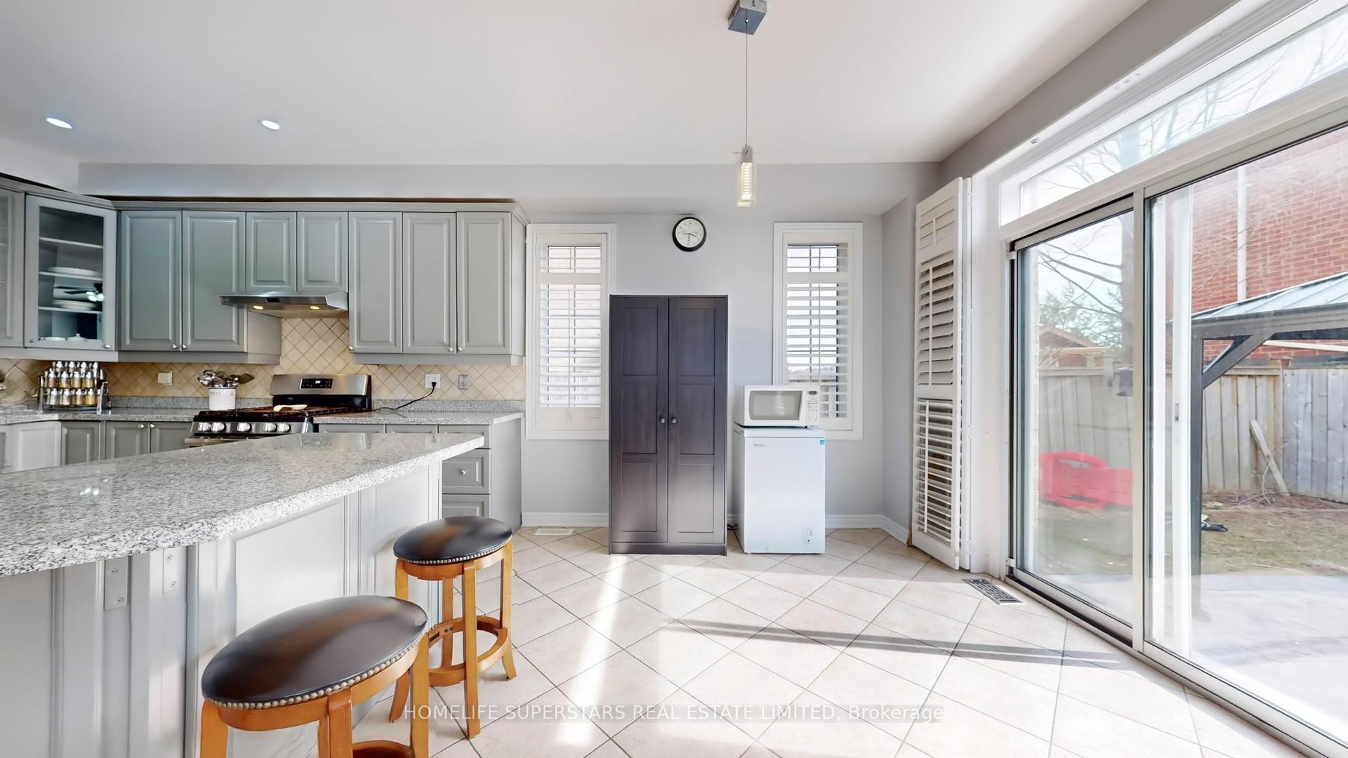 Photo 11 of 1106 Little Crescent, Milton, Clarke — HOMEH