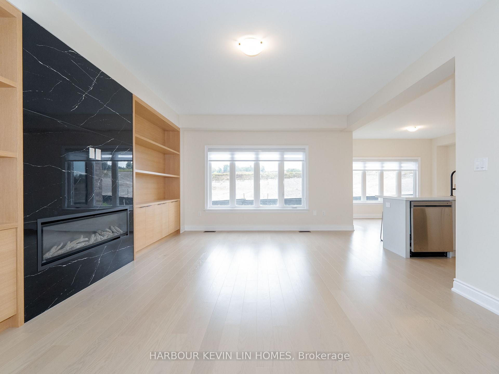 Photo 13 of 18 Janes Crescent, New Tecumseth, Rural New Tecumseth — HOMEH