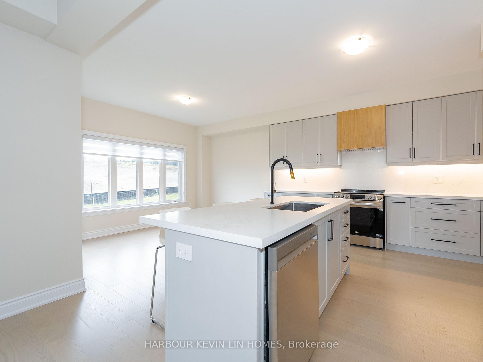 Photo 19 of 18 Janes Crescent, New Tecumseth, Rural New Tecumseth — HOMEH
