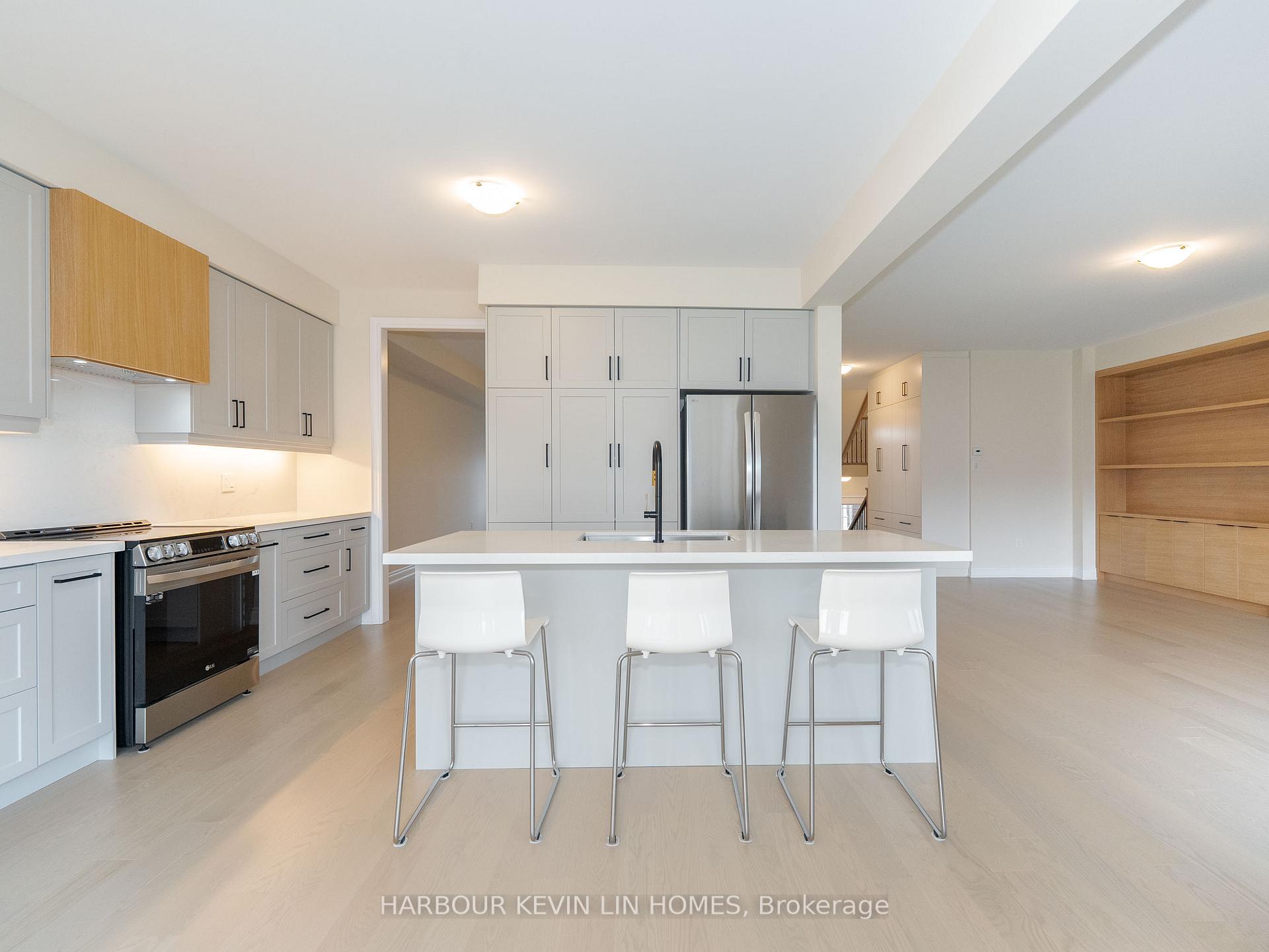 Photo 24 of 18 Janes Crescent, New Tecumseth, Rural New Tecumseth — HOMEH