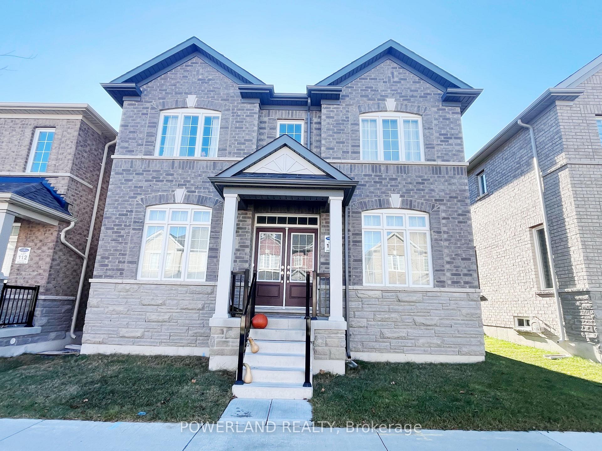 Front of Unit Coach, 5 Waterleaf Road