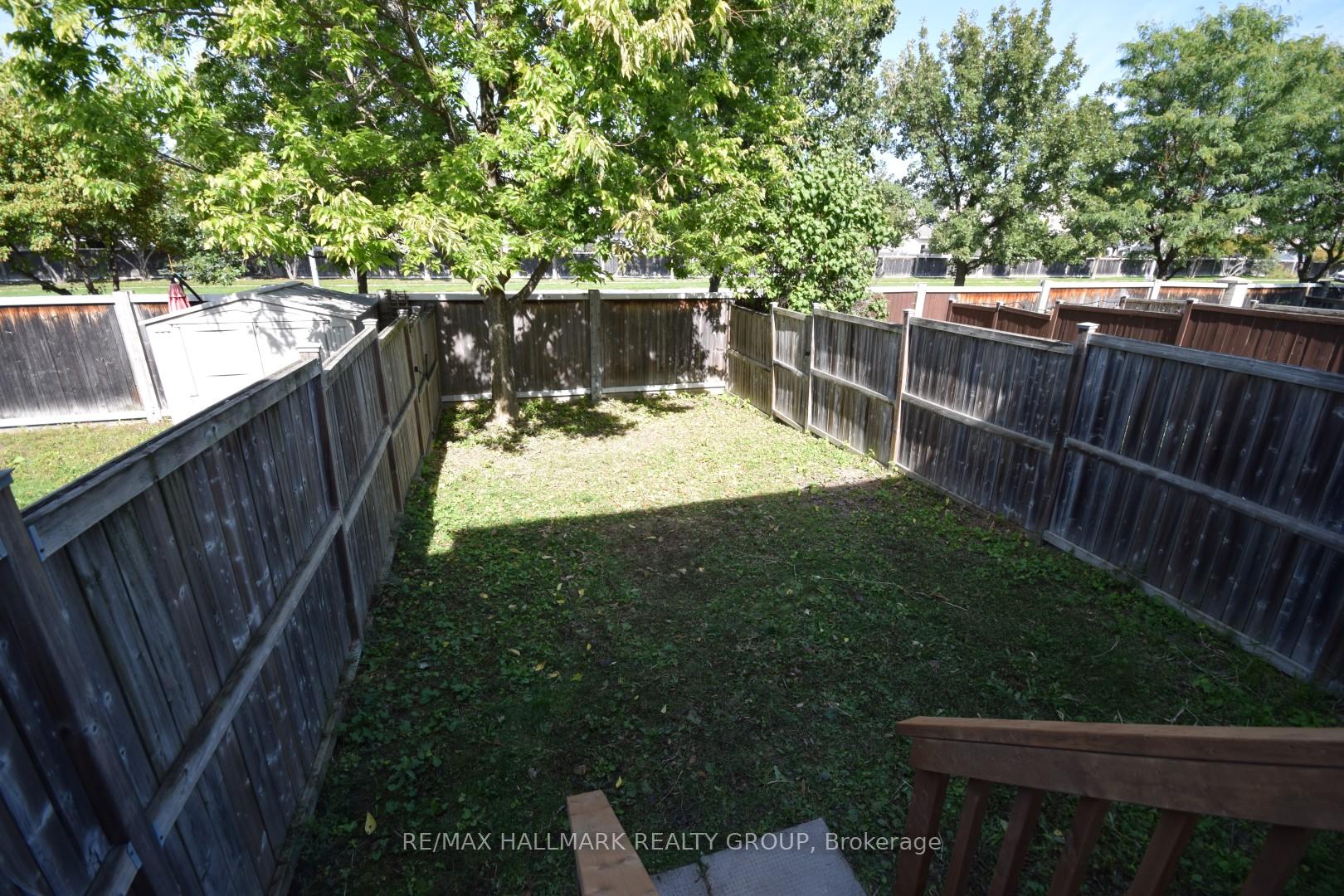 Photo 20 of 119 Topham Terrace, Ottawa, Fallingbrook/Gardenway South — HOMEH