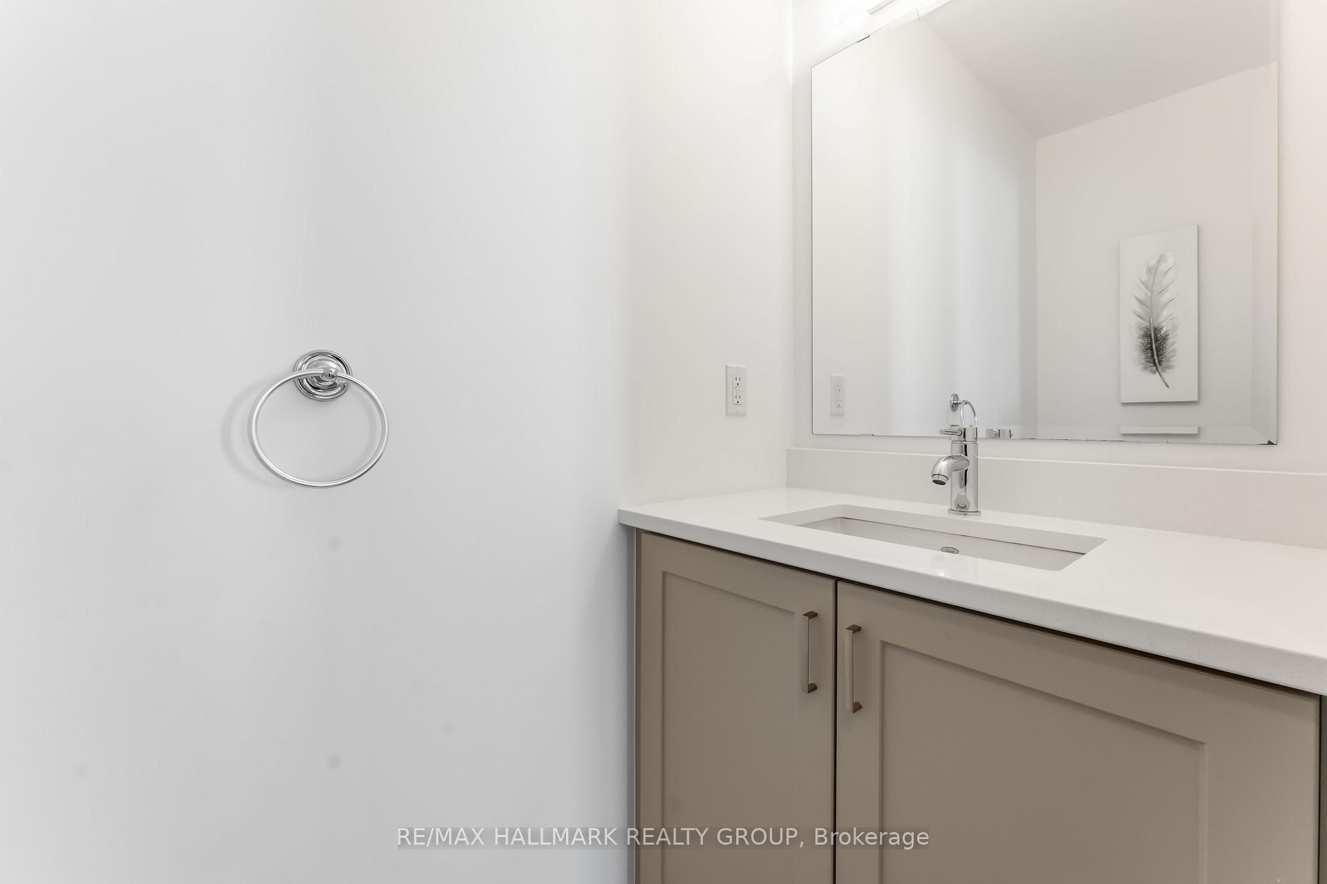 Photo 7 of 40 Verglas Lane, Ottawa, Mer Bleue/Bradley Estates/Anderson Park — HOMEH