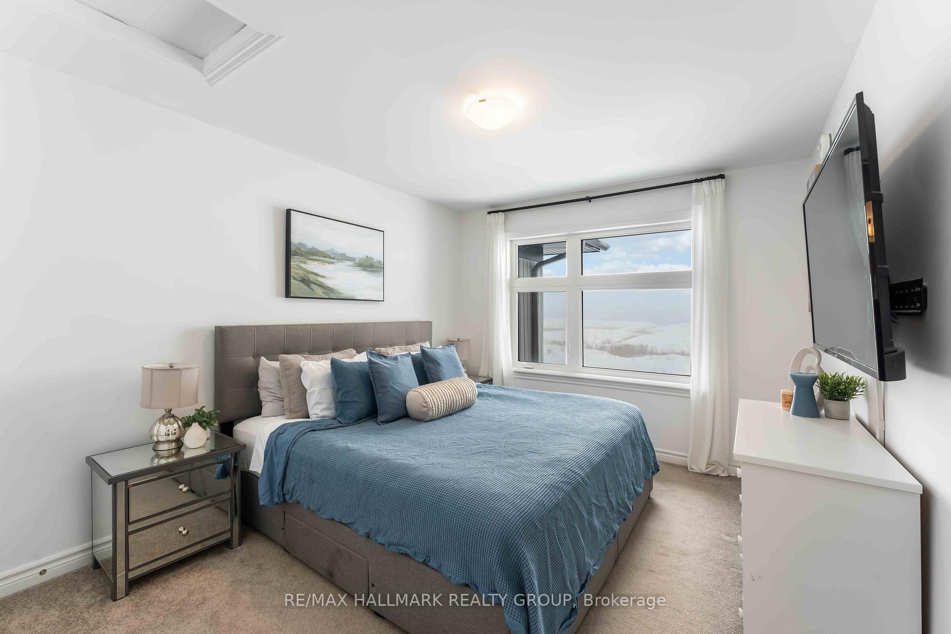 Photo 9 of 40 Verglas Lane, Ottawa, Mer Bleue/Bradley Estates/Anderson Park — HOMEH
