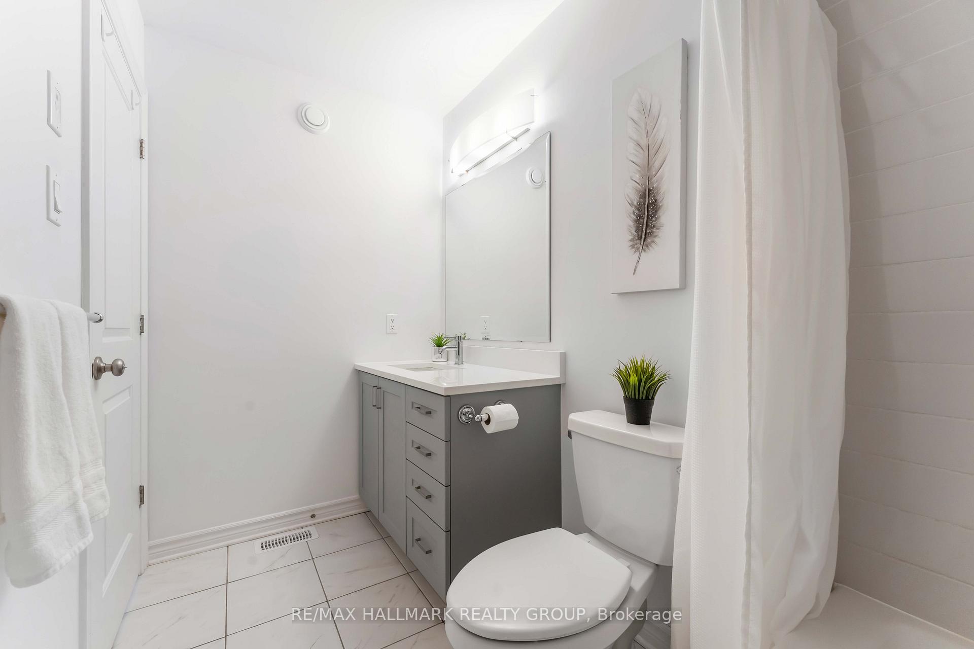 Photo 13 of 40 Verglas Lane, Ottawa, Mer Bleue/Bradley Estates/Anderson Park — HOMEH