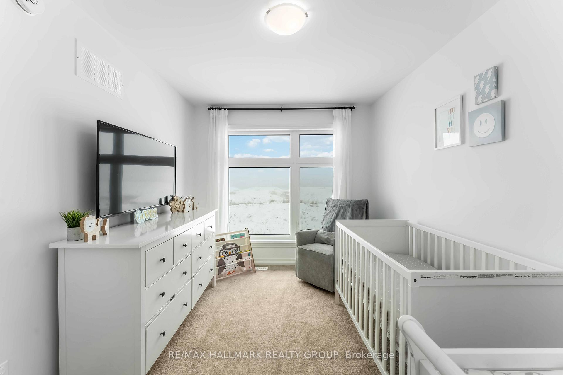 Photo 14 of 40 Verglas Lane, Ottawa, Mer Bleue/Bradley Estates/Anderson Park — HOMEH