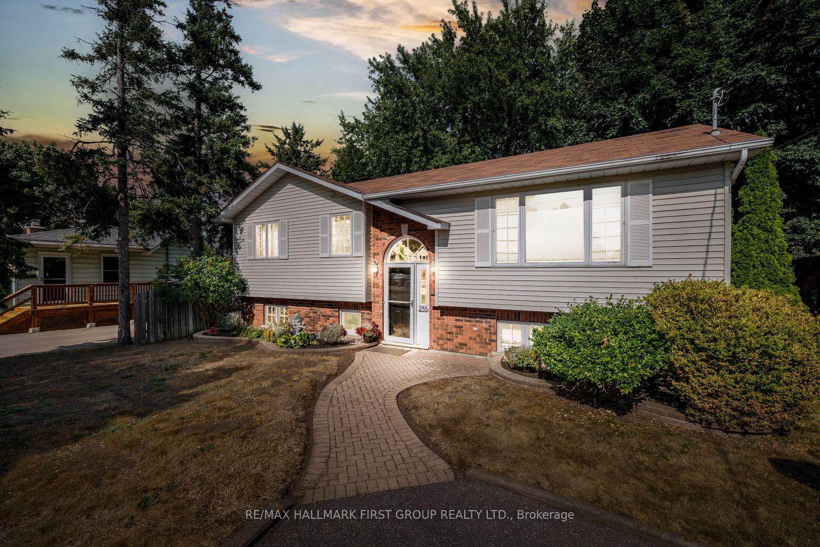 Photo 1 of 255 Gibbons Street, Oshawa, McLaughlin — HOMEH