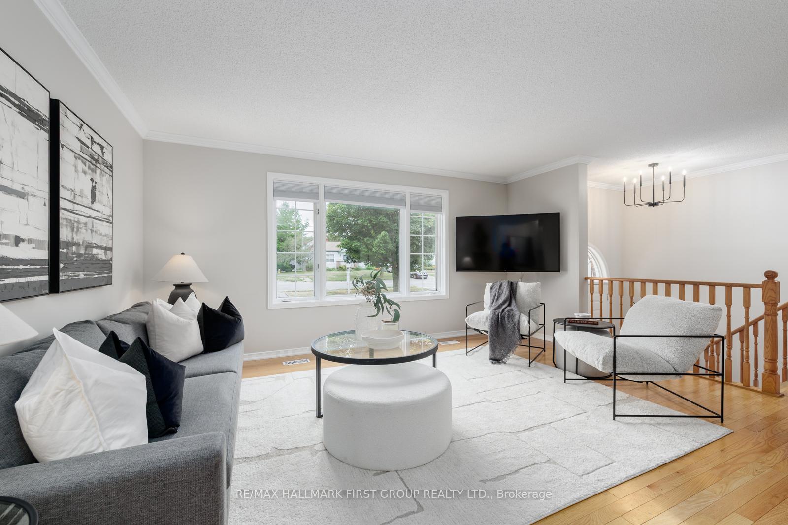 Photo 7 of 255 Gibbons Street, Oshawa, McLaughlin — HOMEH
