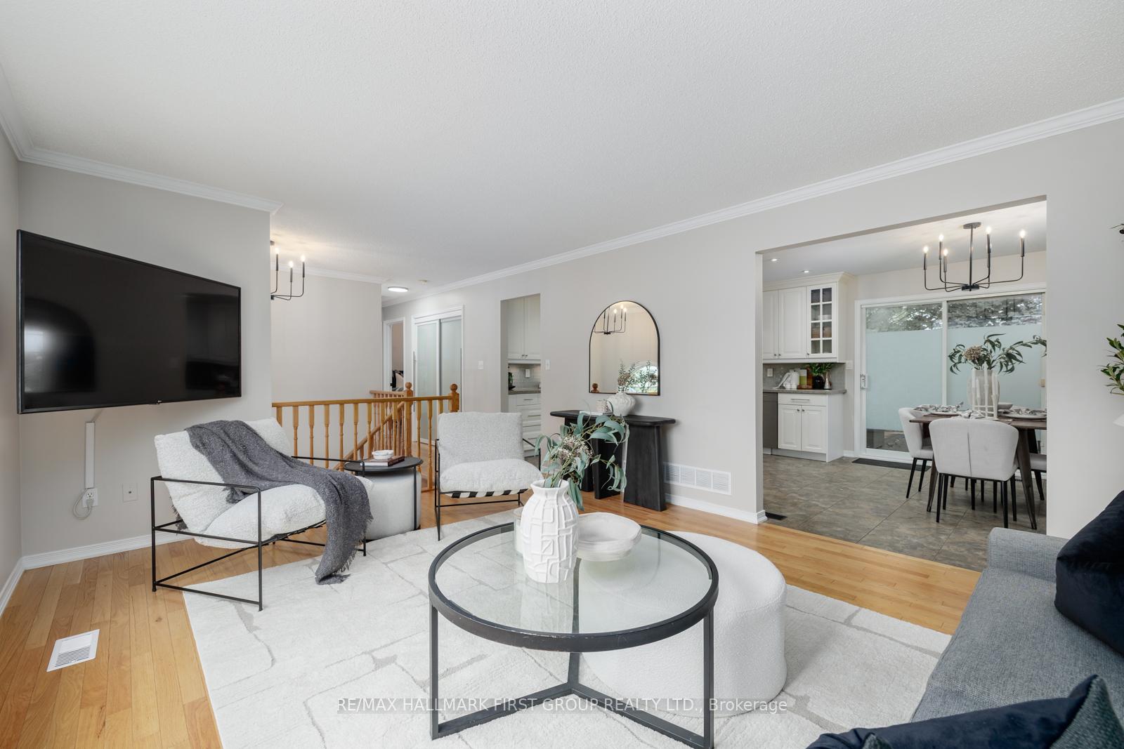 Photo 8 of 255 Gibbons Street, Oshawa, McLaughlin — HOMEH