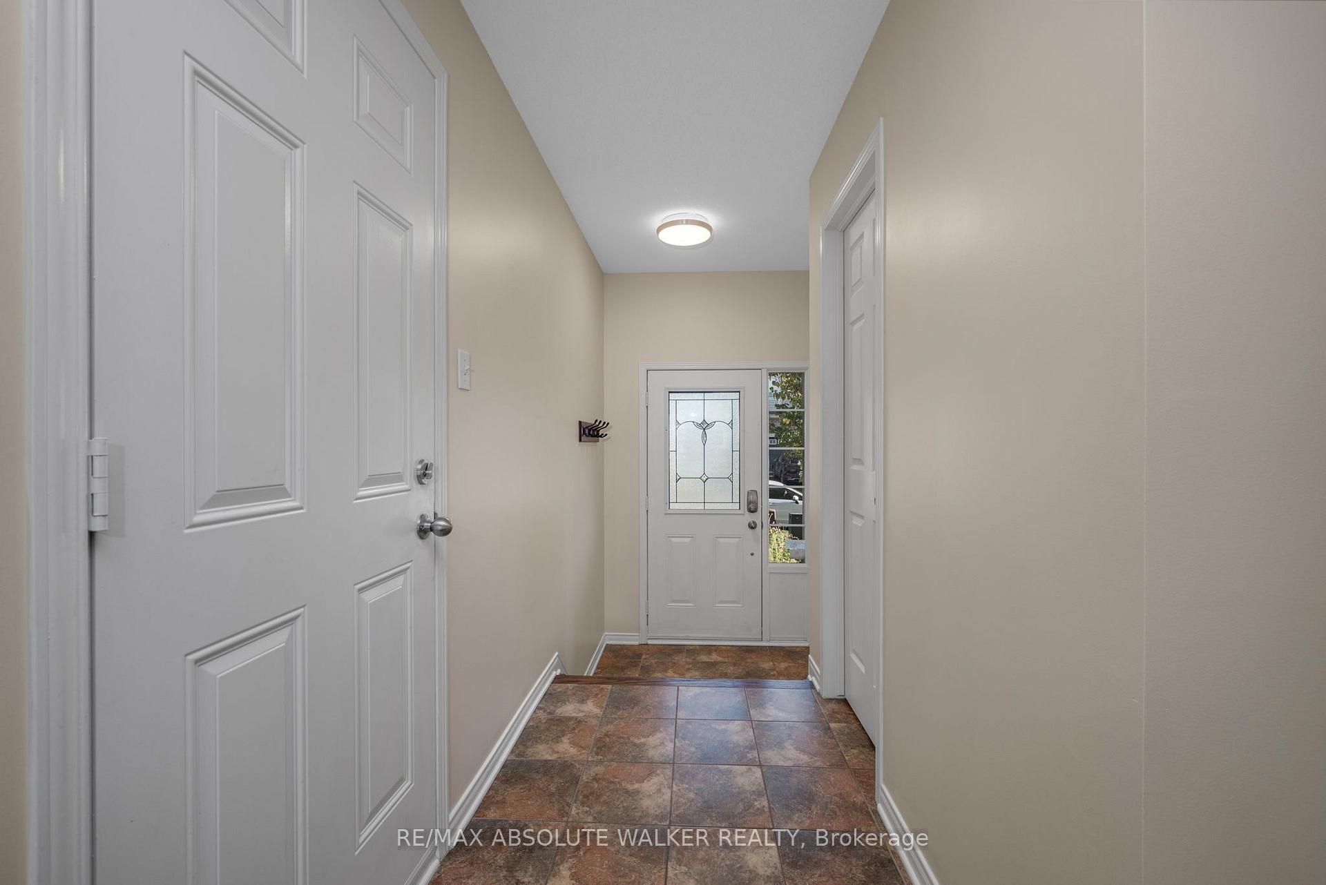 Photo 3 of 152 Challenge Crescent, Ottawa, Springridge/East Village — HOMEH