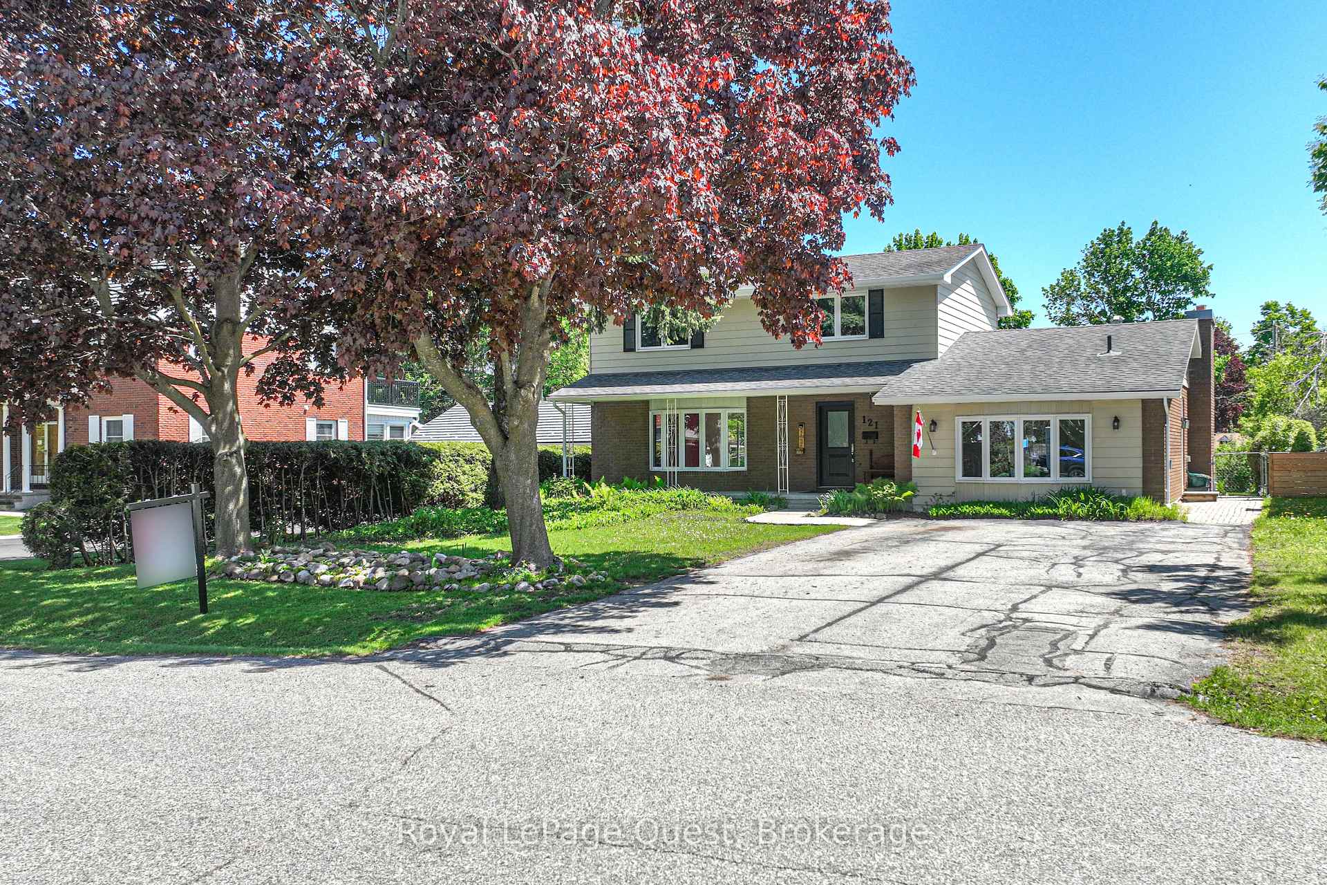 Photo 4 of 121 June Drive, Orillia — HOMEH