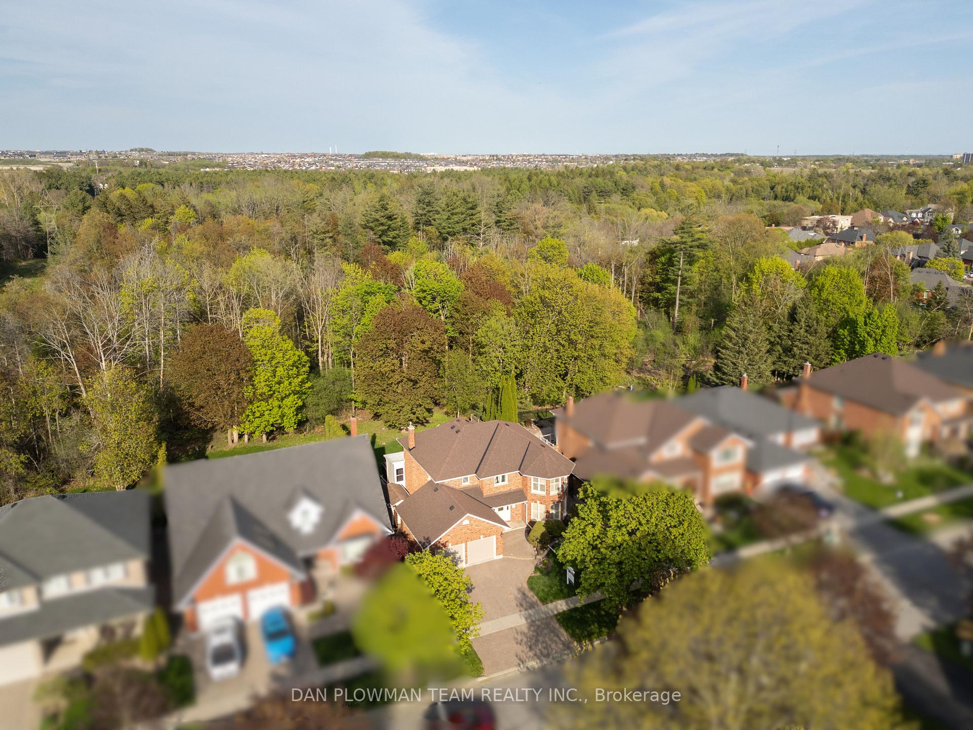 Photo 28 of 132 Samac Trail, Oshawa, Samac — HOMEH