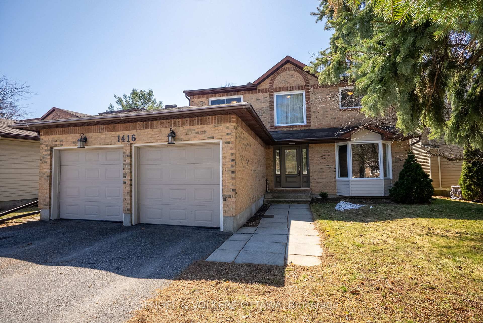 Photo 2 of 1416 Forest Valley Drive S, Ottawa, Chapel Hill — HOMEH