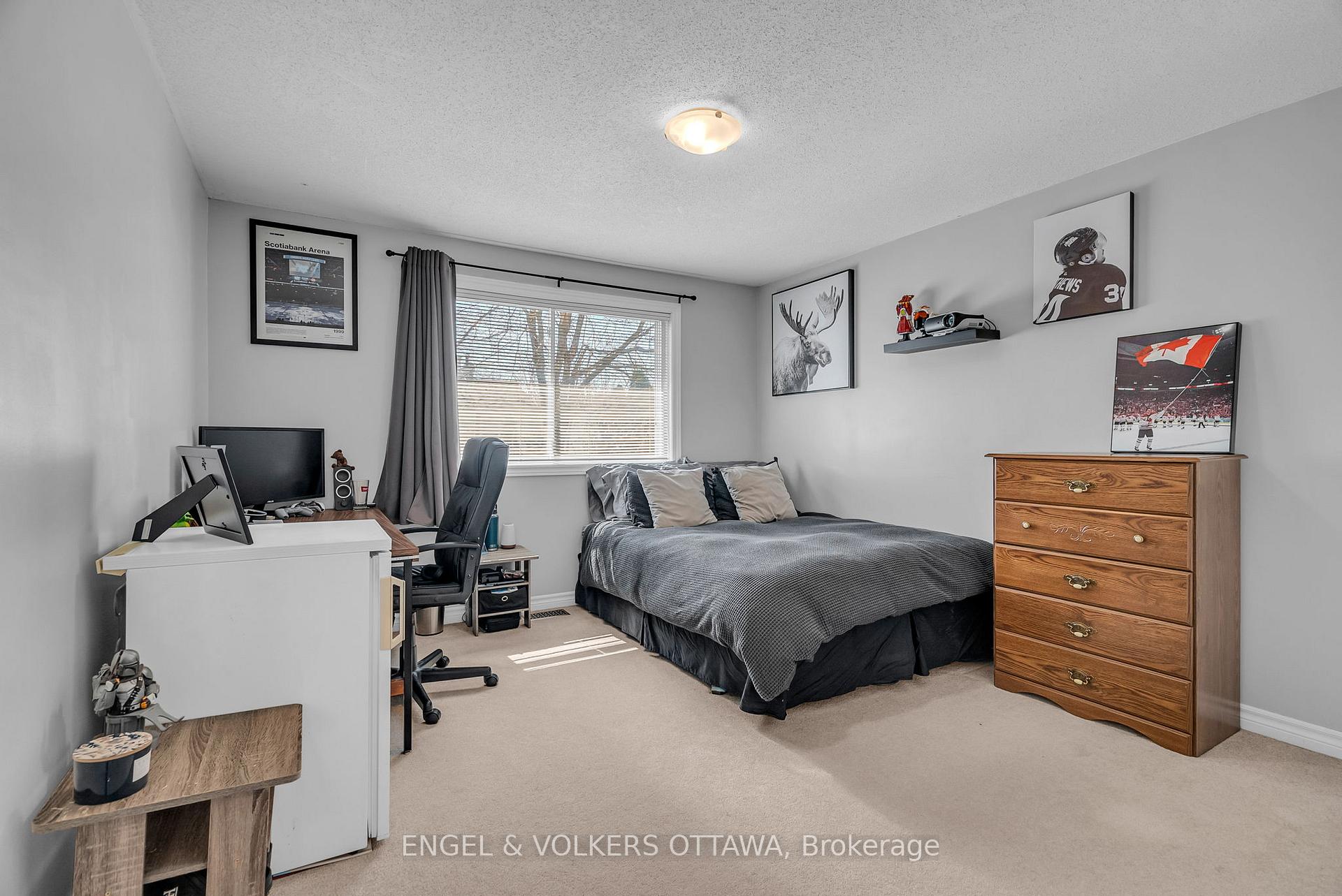 Photo 33 of 1416 Forest Valley Drive S, Ottawa, Chapel Hill — HOMEH