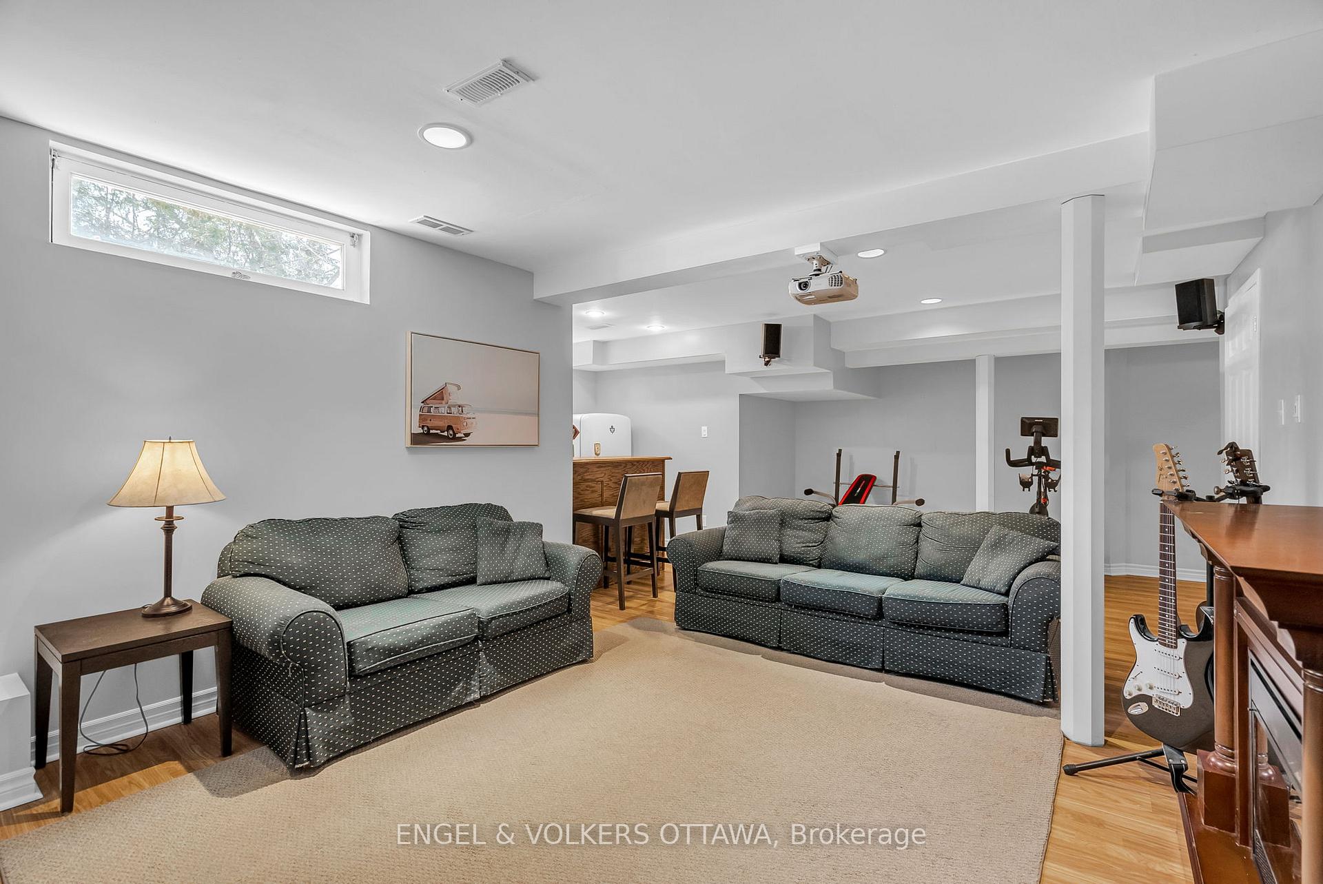Photo 40 of 1416 Forest Valley Drive S, Ottawa, Chapel Hill — HOMEH