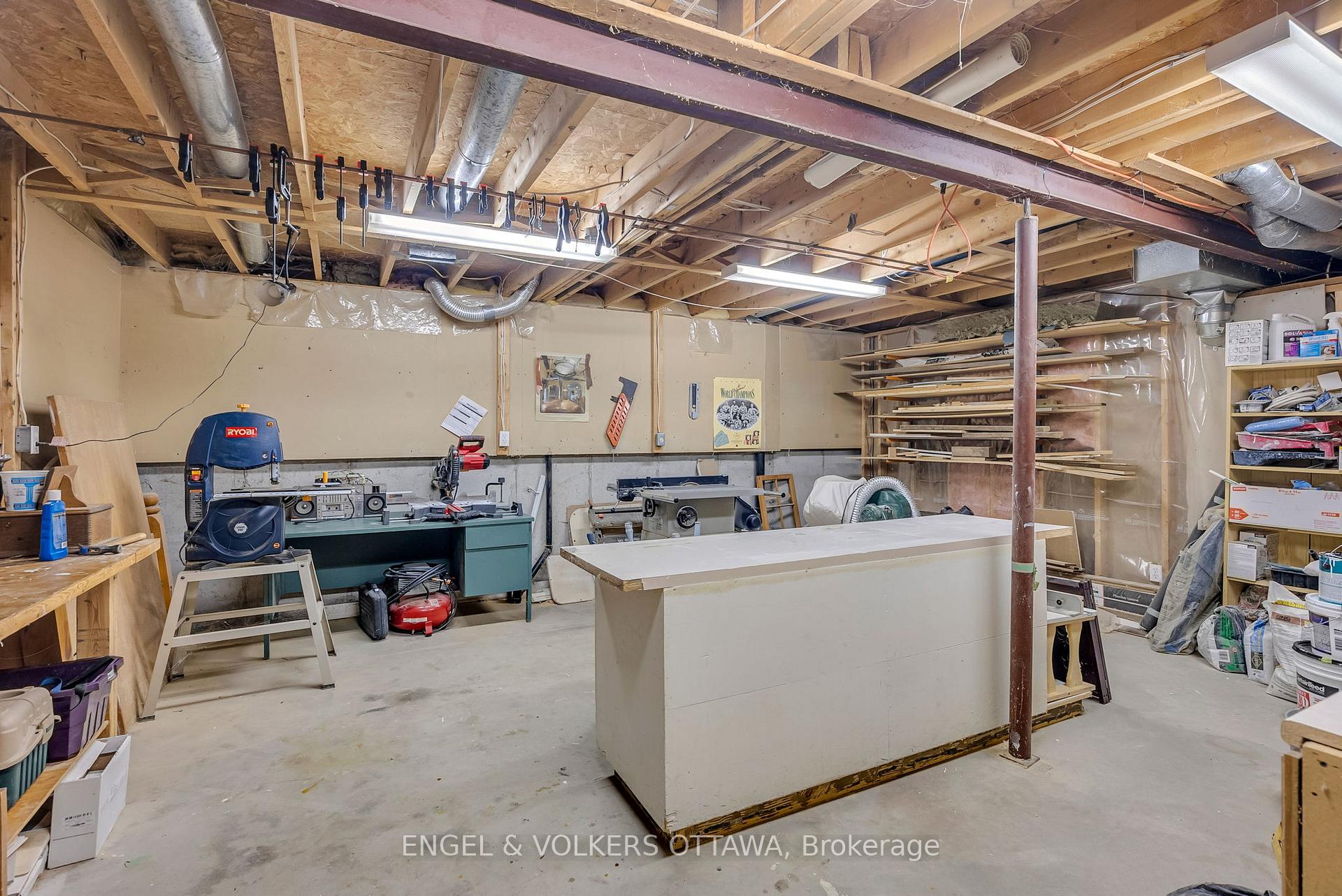 Photo 43 of 1416 Forest Valley Drive S, Ottawa, Chapel Hill — HOMEH
