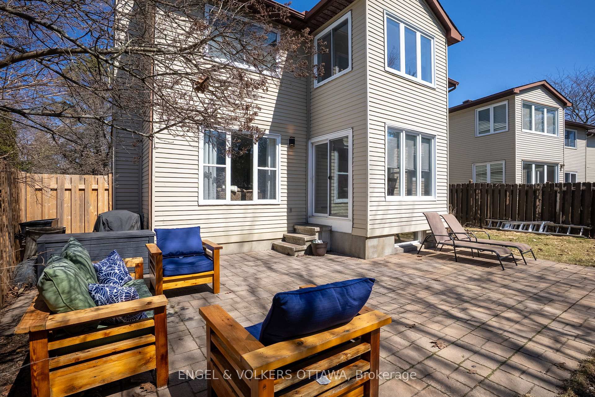 Photo 46 of 1416 Forest Valley Drive S, Ottawa, Chapel Hill — HOMEH