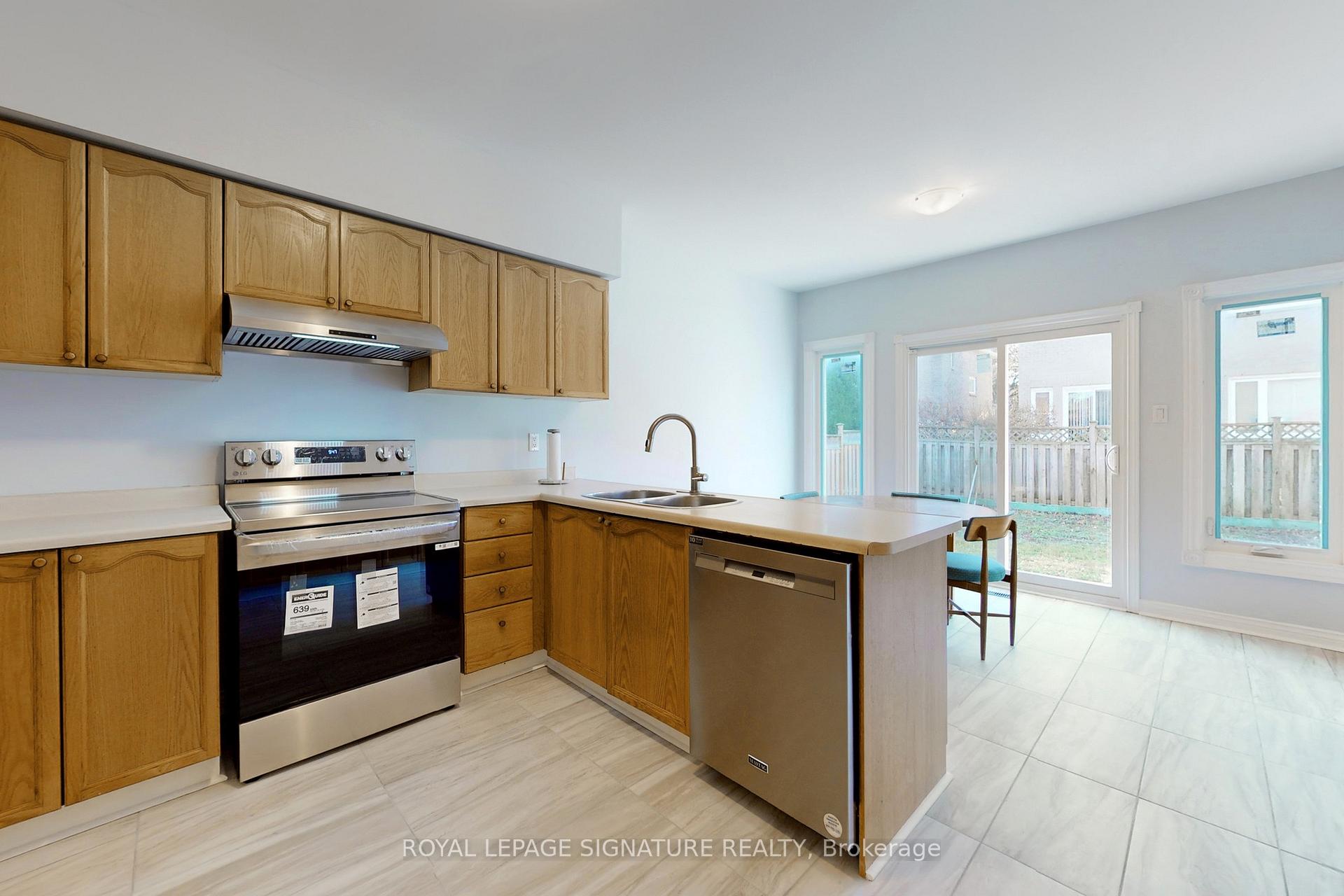 Photo 9 of 91 Captain Francis Drive, Markham, Buttonville — HOMEH