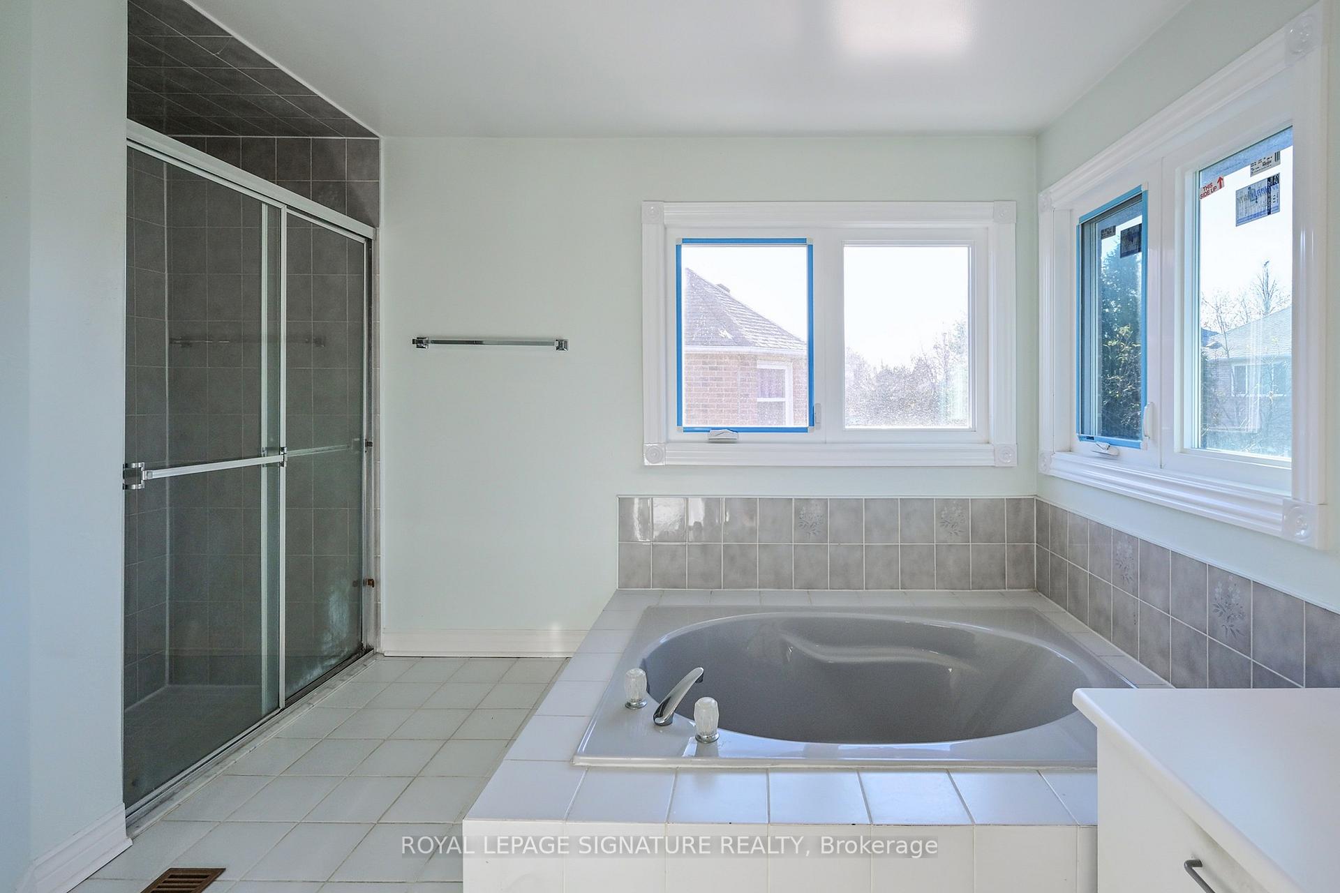 Photo 25 of 91 Captain Francis Drive, Markham, Buttonville — HOMEH