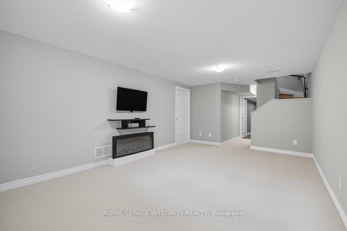 Photo 32 of 707 Des Aubepines Drive, Ottawa, Avalon West — HOMEH