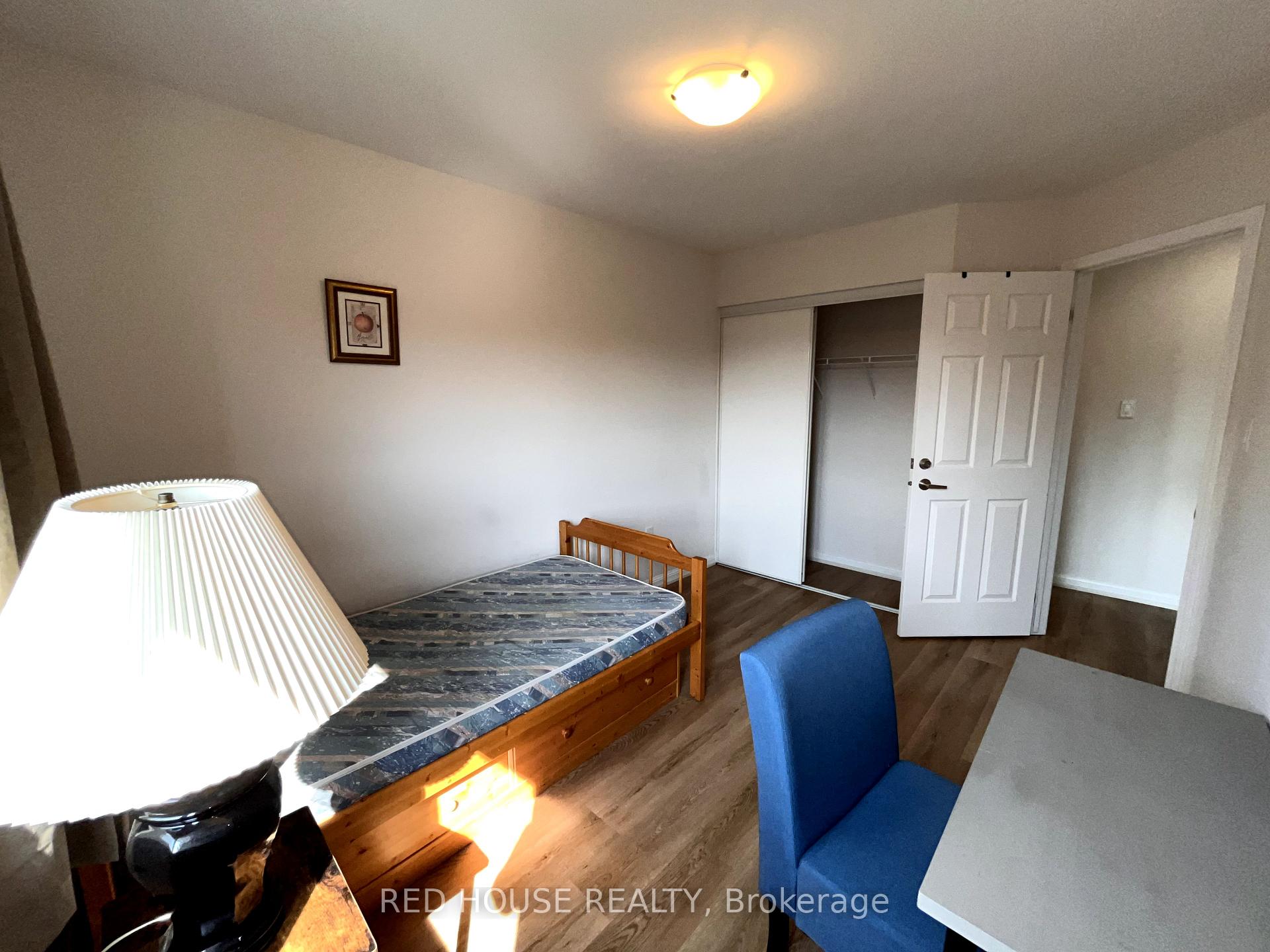 Photo 23 of 747 Winn Trail, Milton, Coates — HOMEH