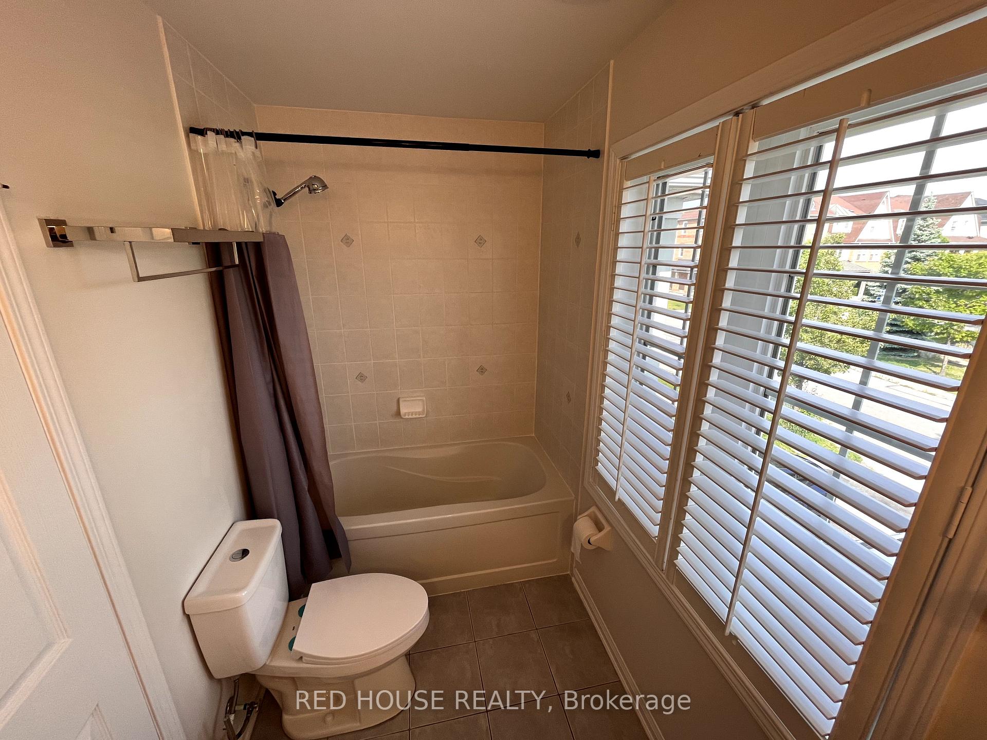 Photo 25 of 747 Winn Trail, Milton, Coates — HOMEH