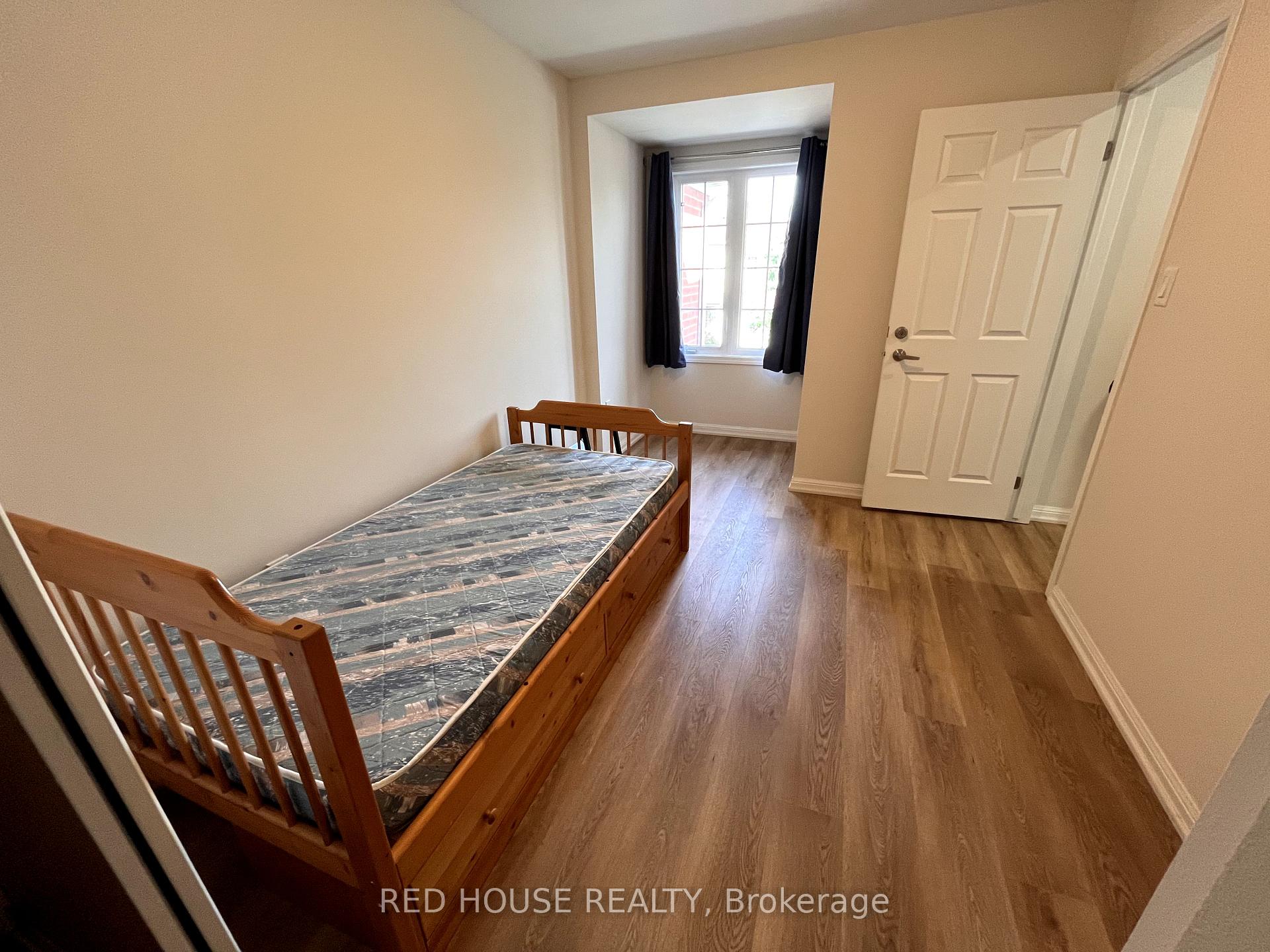 Photo 26 of 747 Winn Trail, Milton, Coates — HOMEH