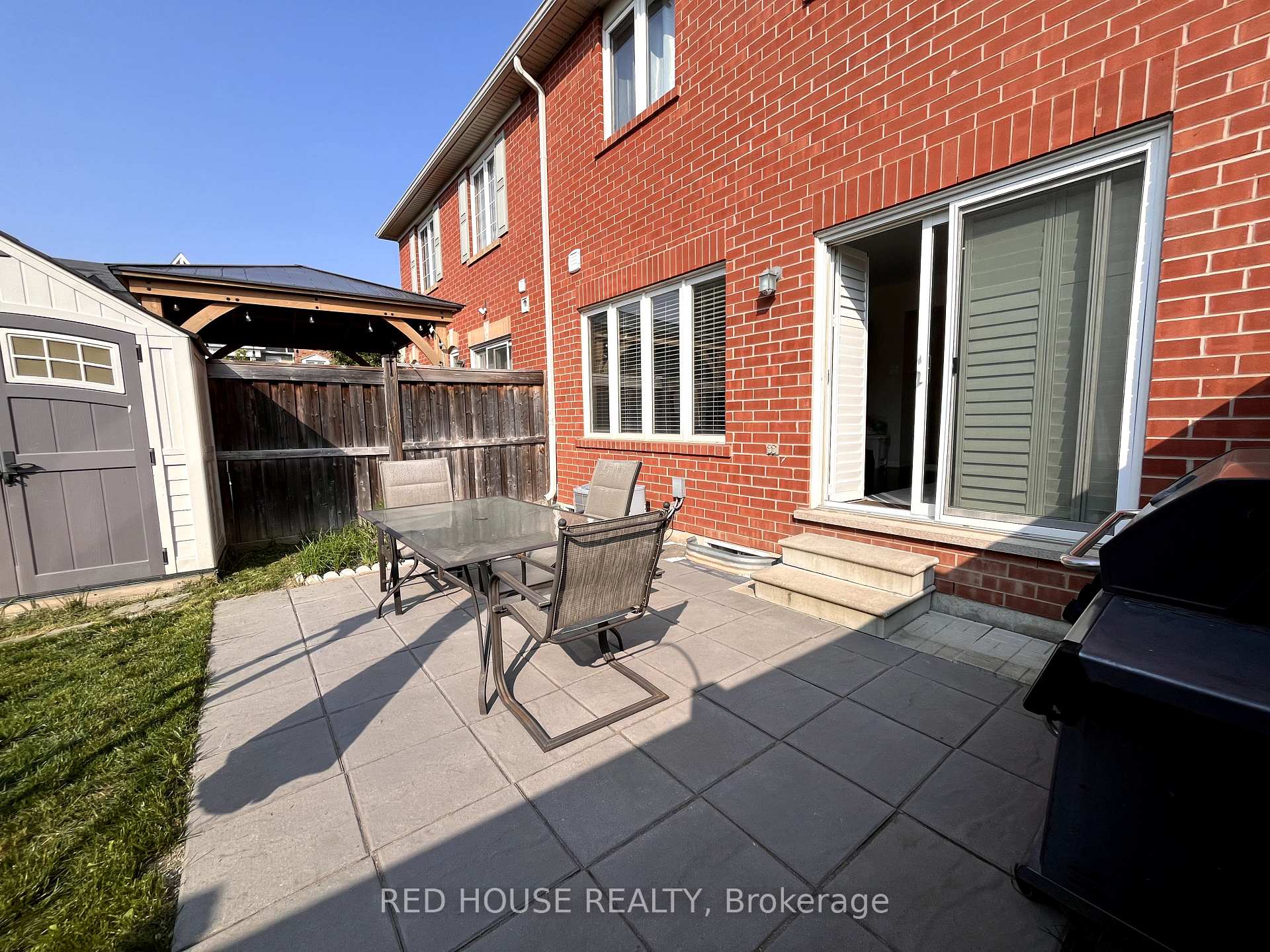 Photo 37 of 747 Winn Trail, Milton, Coates — HOMEH