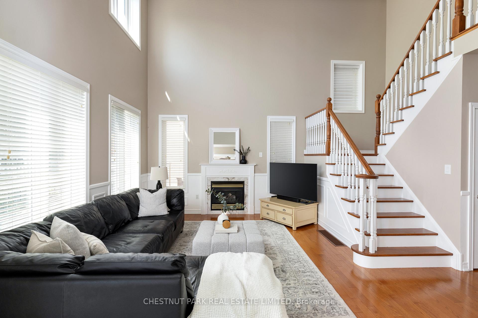 Photo 8 of 65 Northern Dancer Drive, Oshawa, Windfields — HOMEH