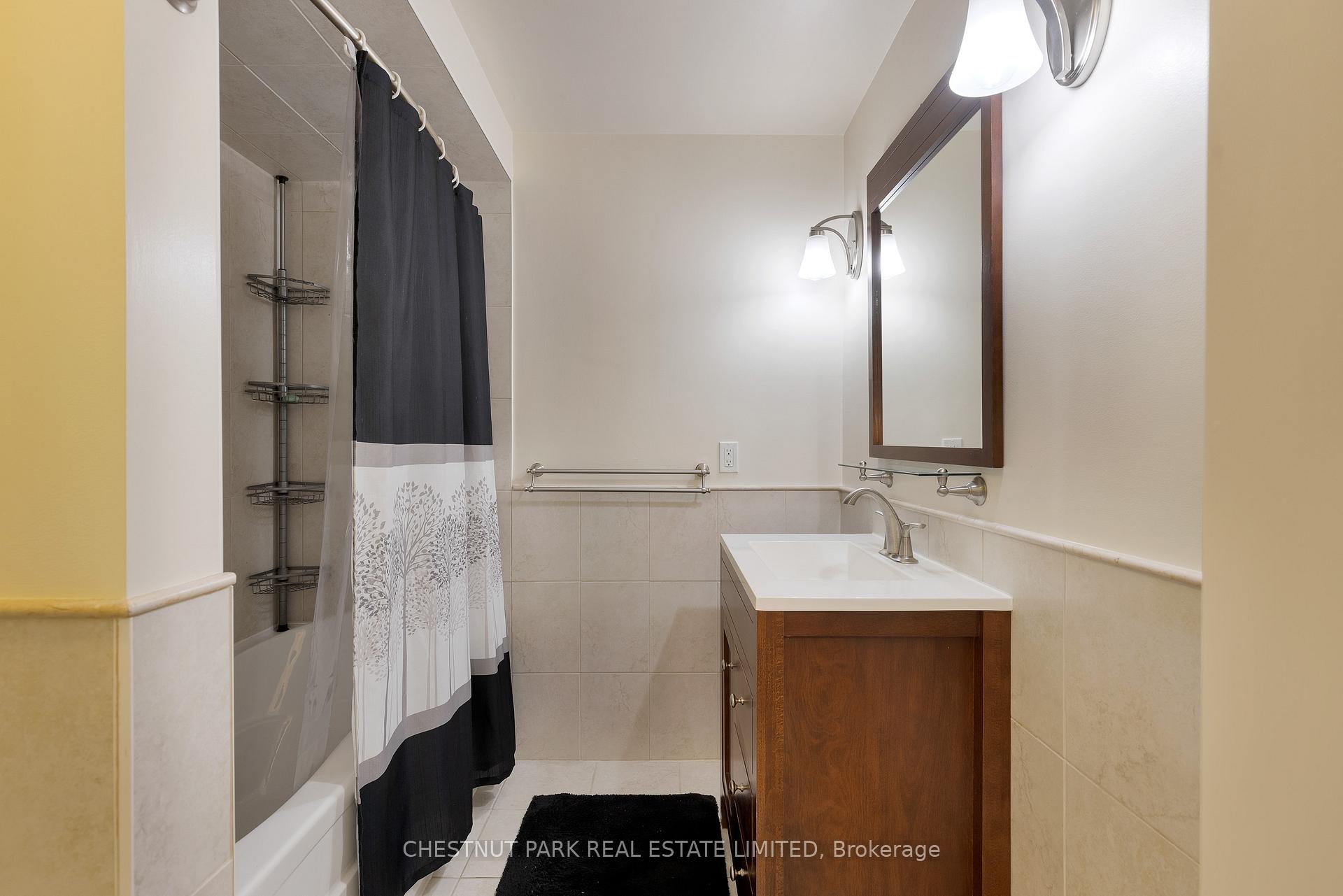Photo 28 of 65 Northern Dancer Drive, Oshawa, Windfields — HOMEH