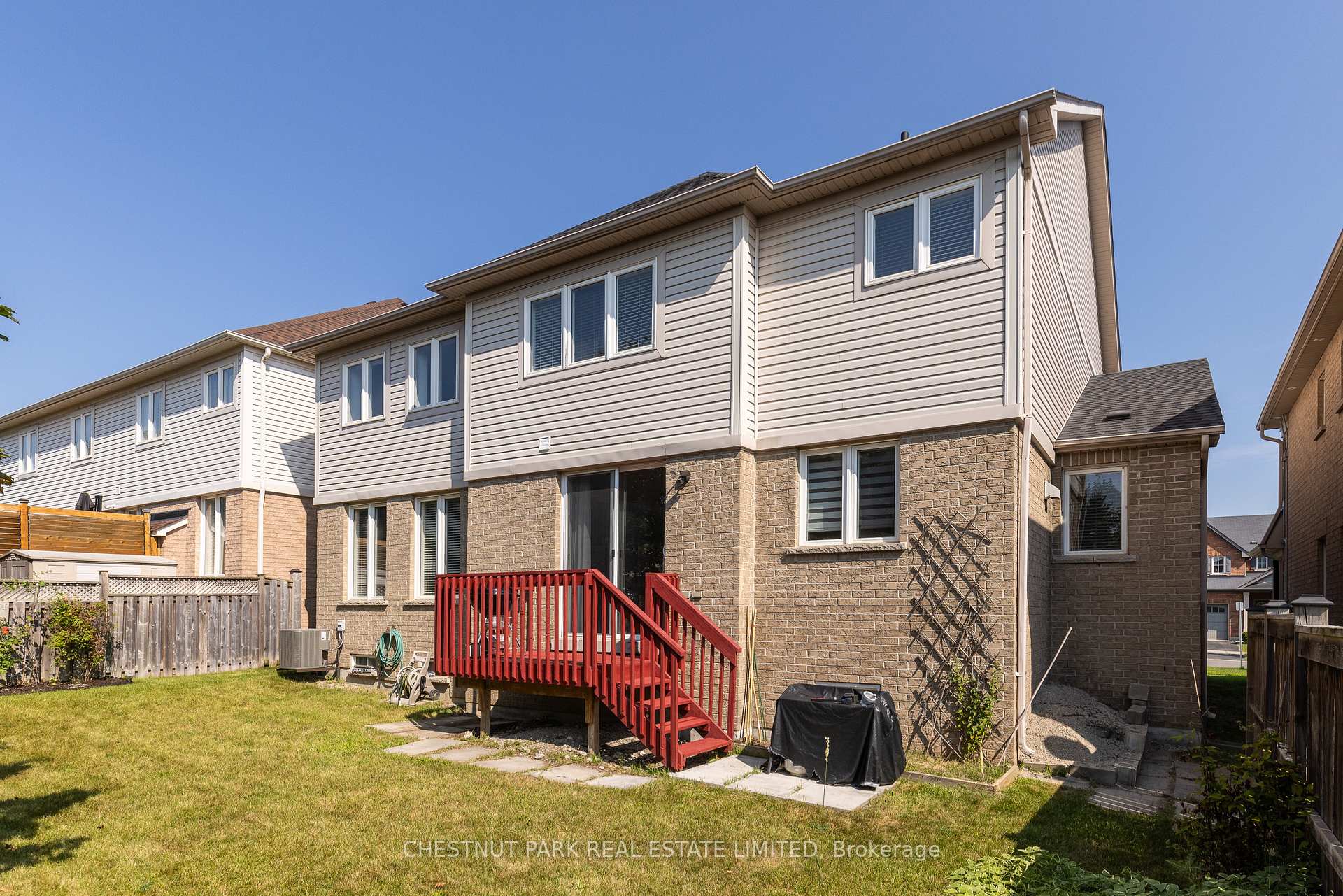 Photo 29 of 65 Northern Dancer Drive, Oshawa, Windfields — HOMEH