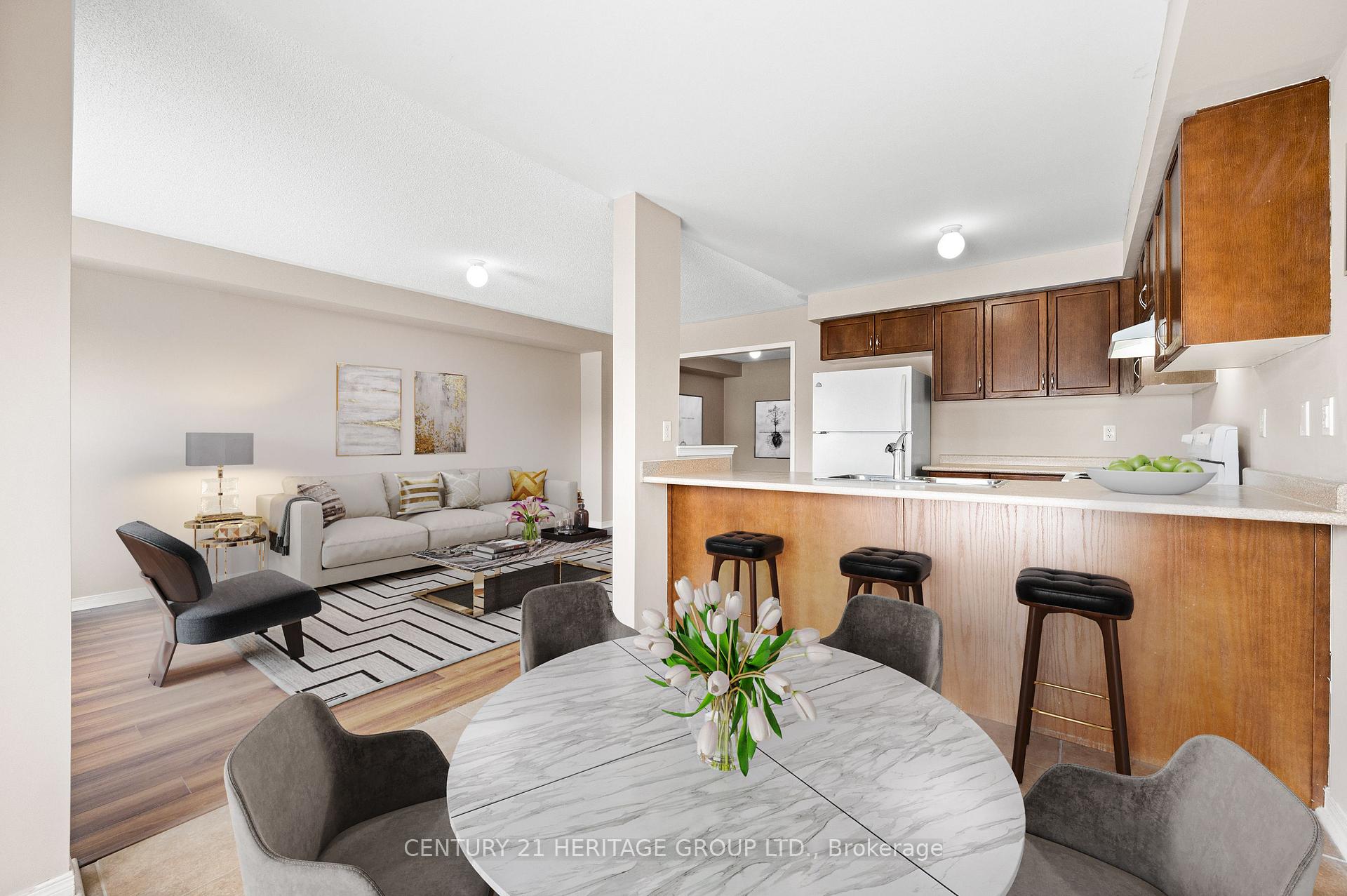 Photo 5 of 39 Ruthven Crescent, New Tecumseth, Alliston — HOMEH