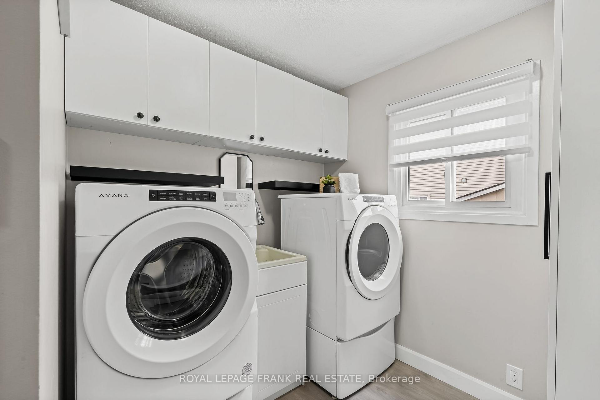 Photo 12 of 808 Crowells Street, Oshawa, Pinecrest — HOMEH