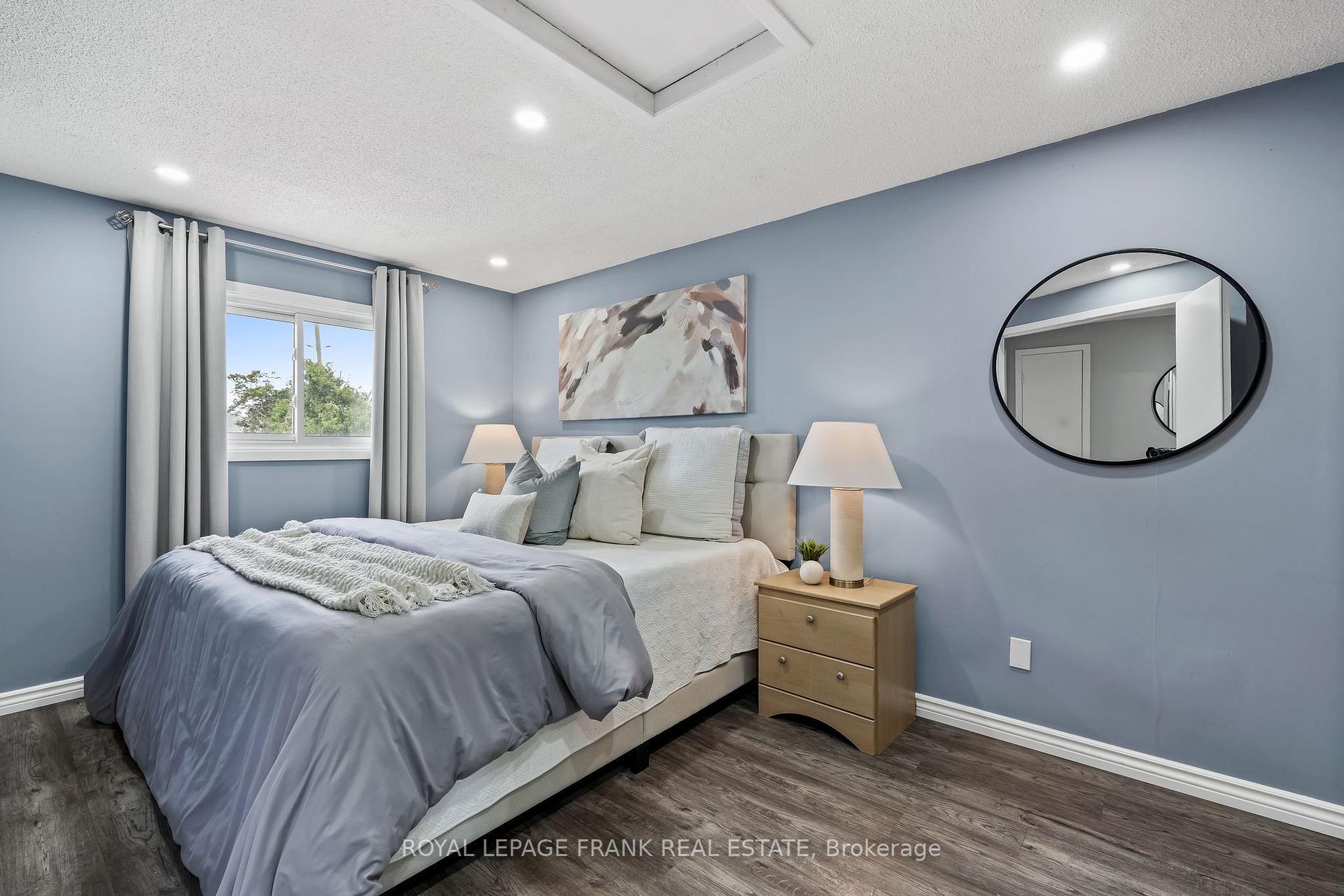 Photo 15 of 808 Crowells Street, Oshawa, Pinecrest — HOMEH