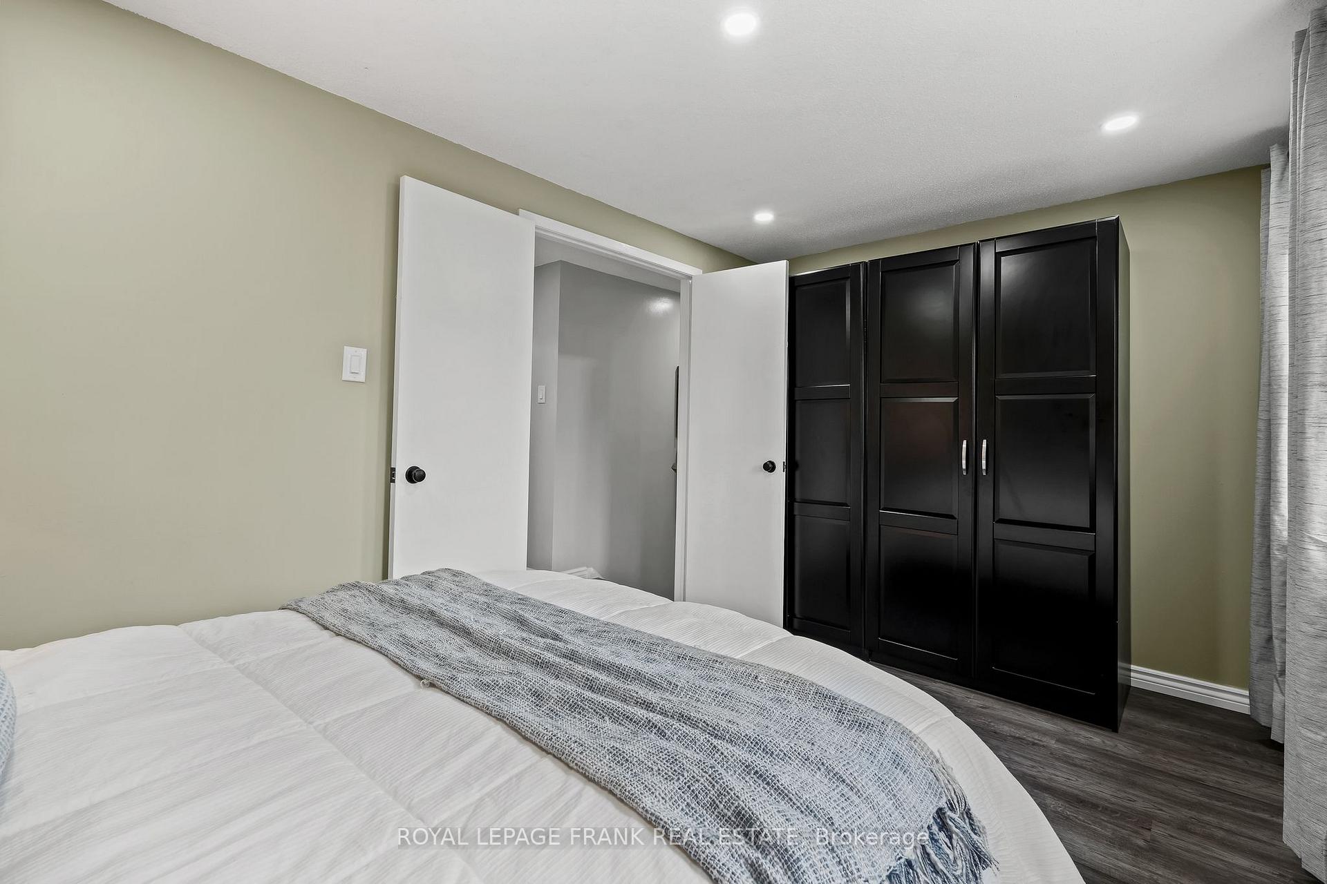 Photo 19 of 808 Crowells Street, Oshawa, Pinecrest — HOMEH
