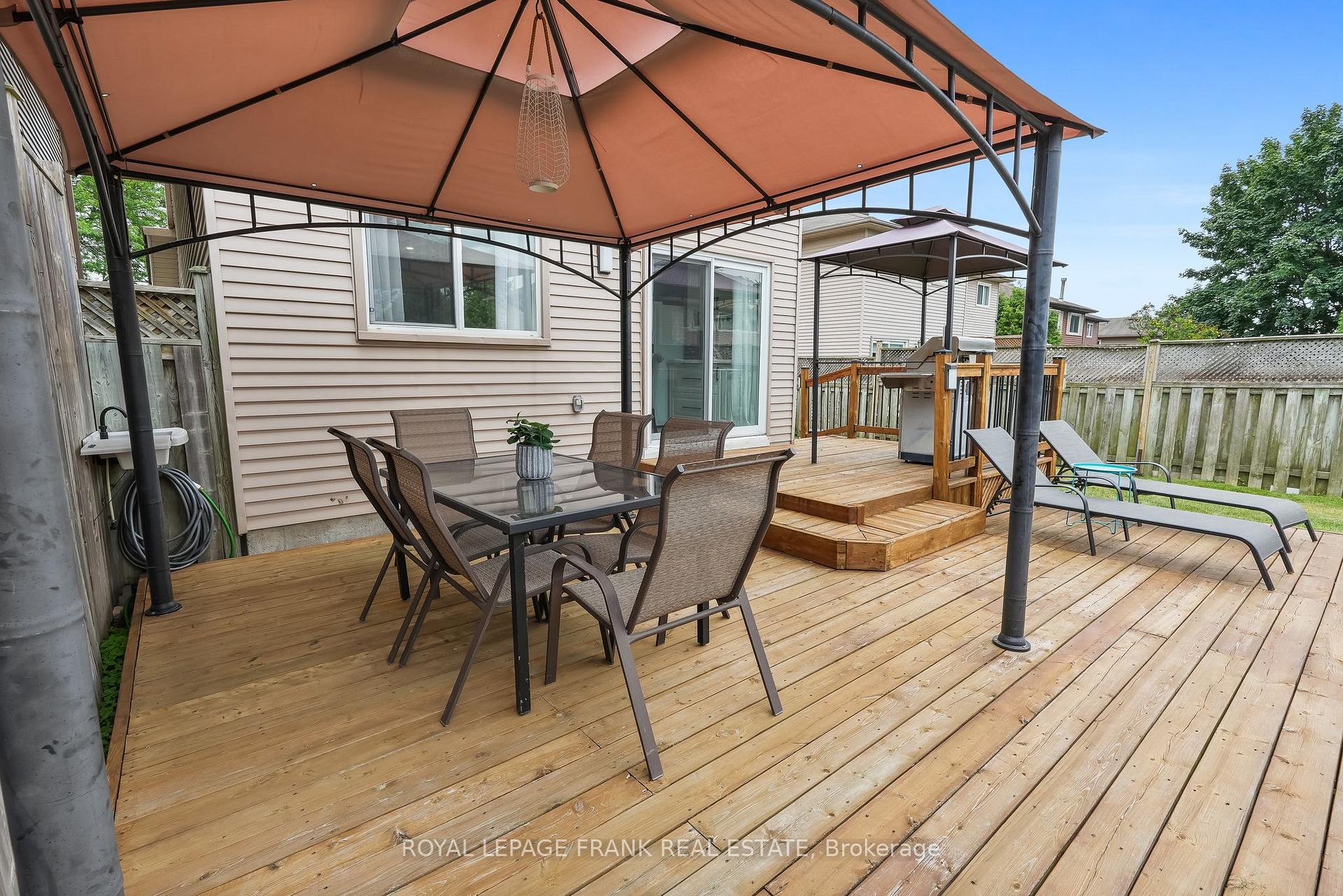 Photo 29 of 808 Crowells Street, Oshawa, Pinecrest — HOMEH