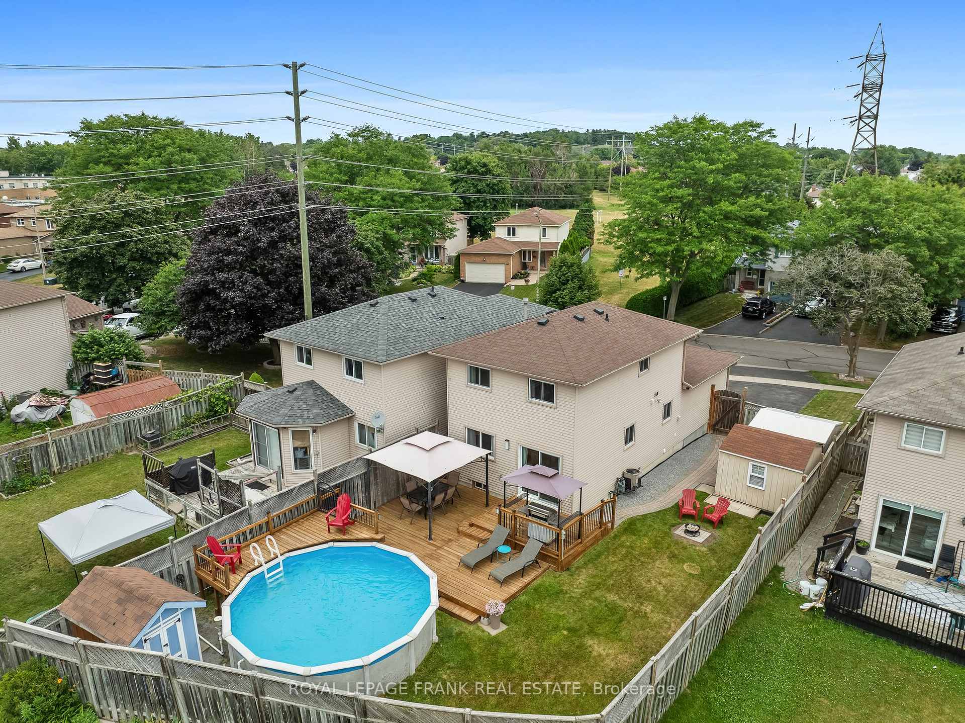 Photo 36 of 808 Crowells Street, Oshawa, Pinecrest — HOMEH